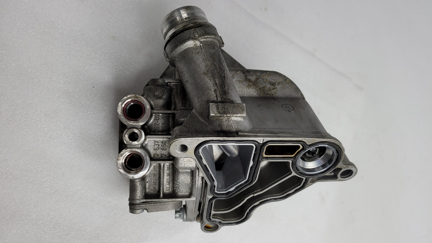 BMW M2 F87 M3 F80 M4 F82 F83 thermostat oil housing oil housing 7850293 - MPerformance.parts