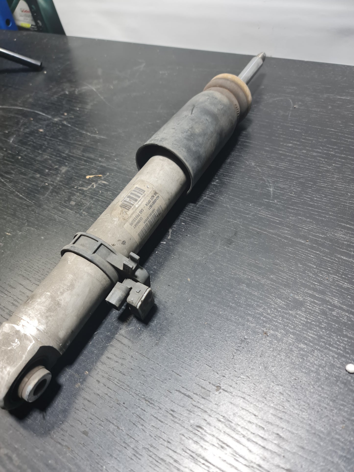 BMW OEM Shock Absorber Edc Rear Left F82 M4 F80 M3 LCI Shock Absorber - MPerformance.parts