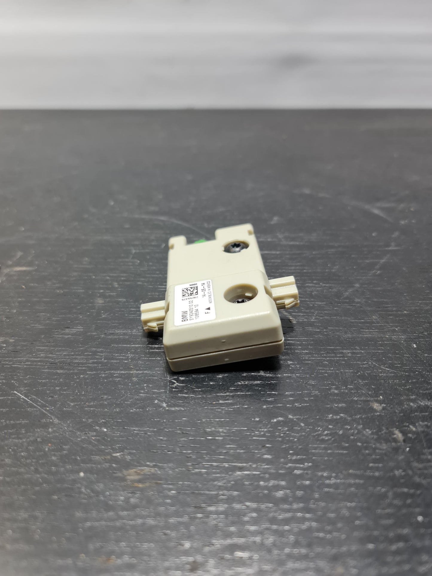 BMW 3 F80 ANTENNA AMPLIFIER 10859410 - MPerformance.parts