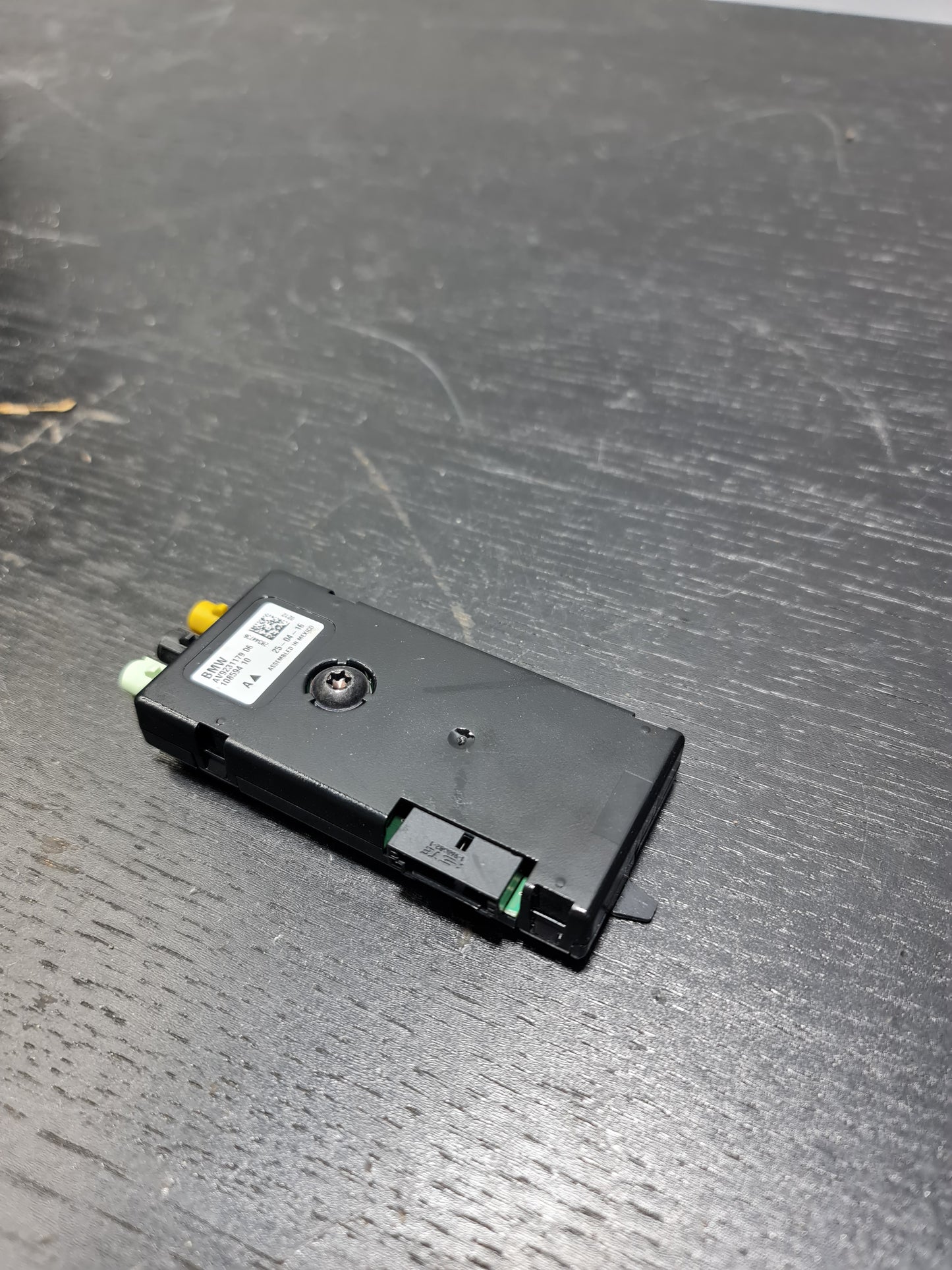 BMW 3 Series Antenna Amplifier Module 108594-10 F80 - MPerformance.parts