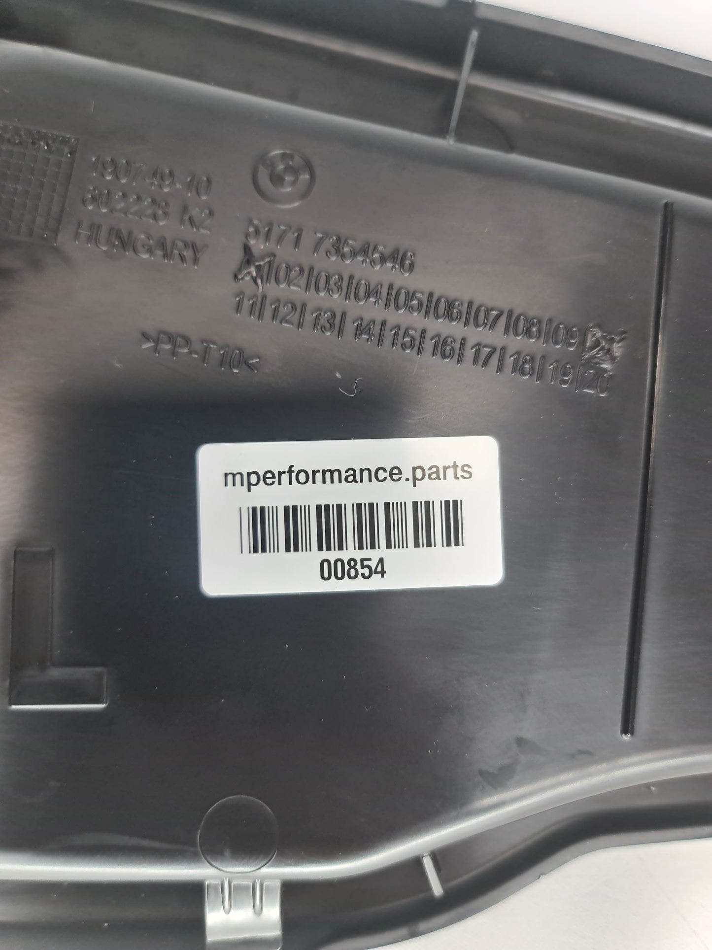 BMW 4 SERIES F32 F82 2013 2017 WINDSHIELD WIPER TRIM SHELL COVER RHD - MPerformance.parts