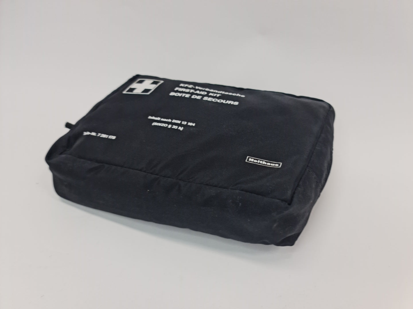 BMW 2007 X3 E83 3.0d xDRIVE FIRST AID KIT 7261178 OEM - MPerformance.parts