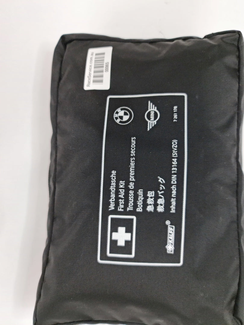 BMW E34 VERBANDKASTEN EMERGENCY FIRST AID KIT DIN 13164 B ORIGINAL COMPLETE OEM - MPerformance.parts