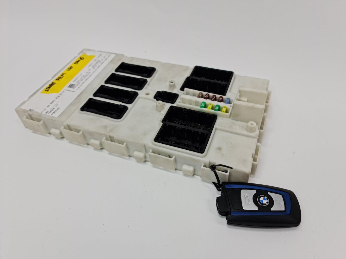 BMW F22 F82 F30 F32 M4 Front Body Control Electric Module FEM +Key 12-20 OEM - MPerformance.parts