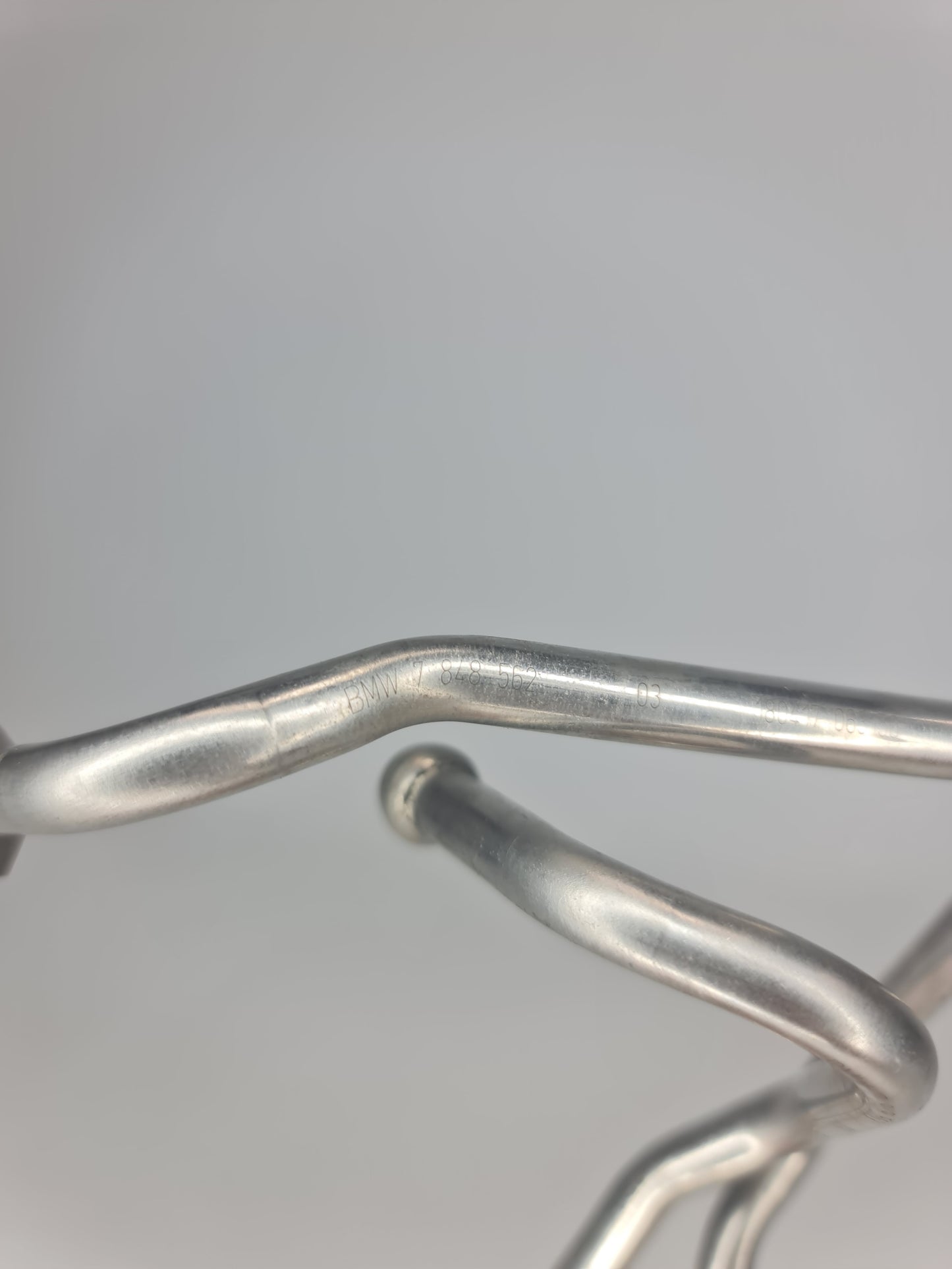 OEM BMW M3 F80 HIGH PRESSURE DISTRIBUTOR PIPE 13537848562 7848562 GENUINE - MPerformance.parts