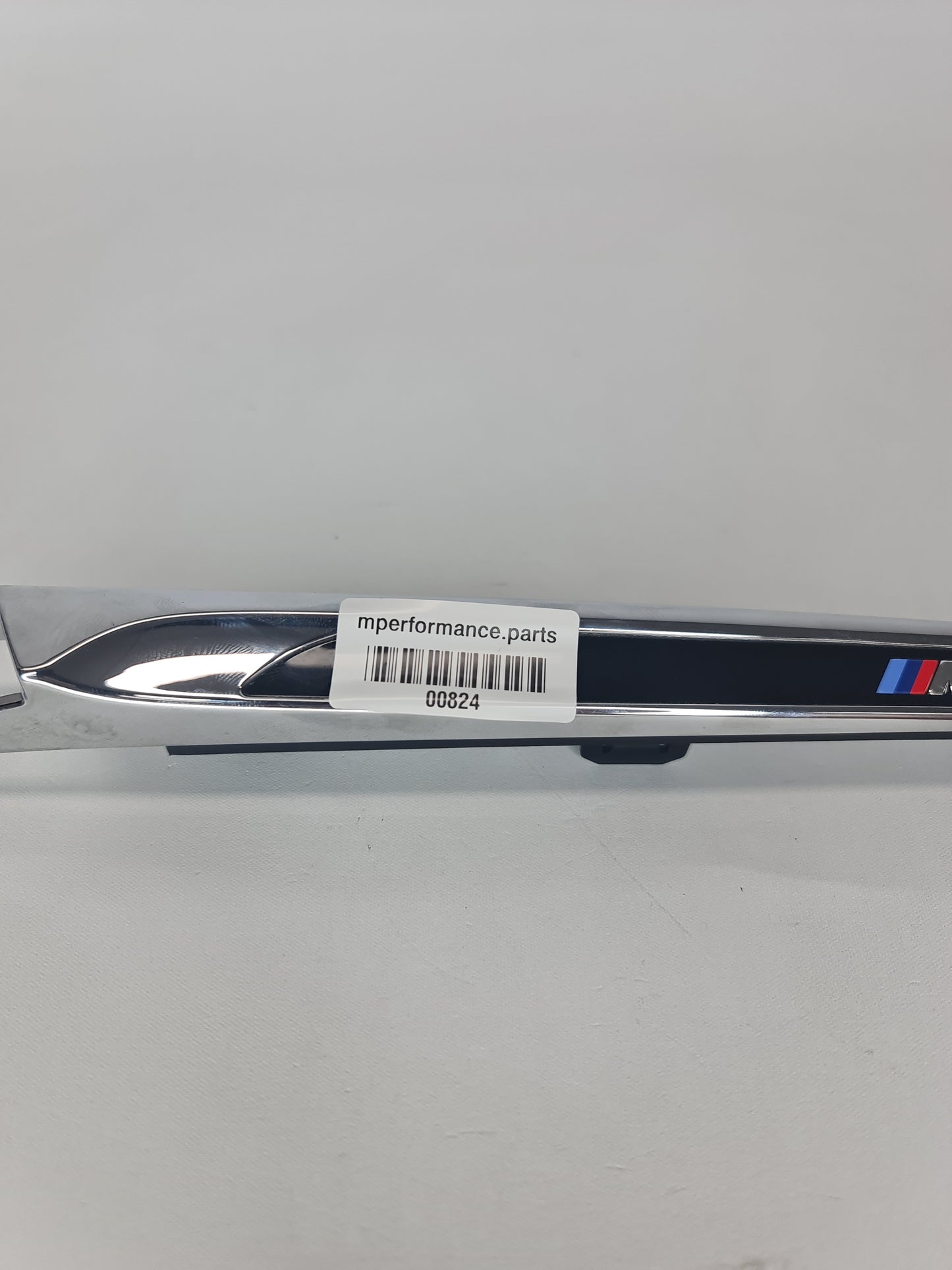 Bmw F82 F83 M4 MOLDING Left links VENT TRIM BADGE COVER 51138055333 - MPerformance.parts