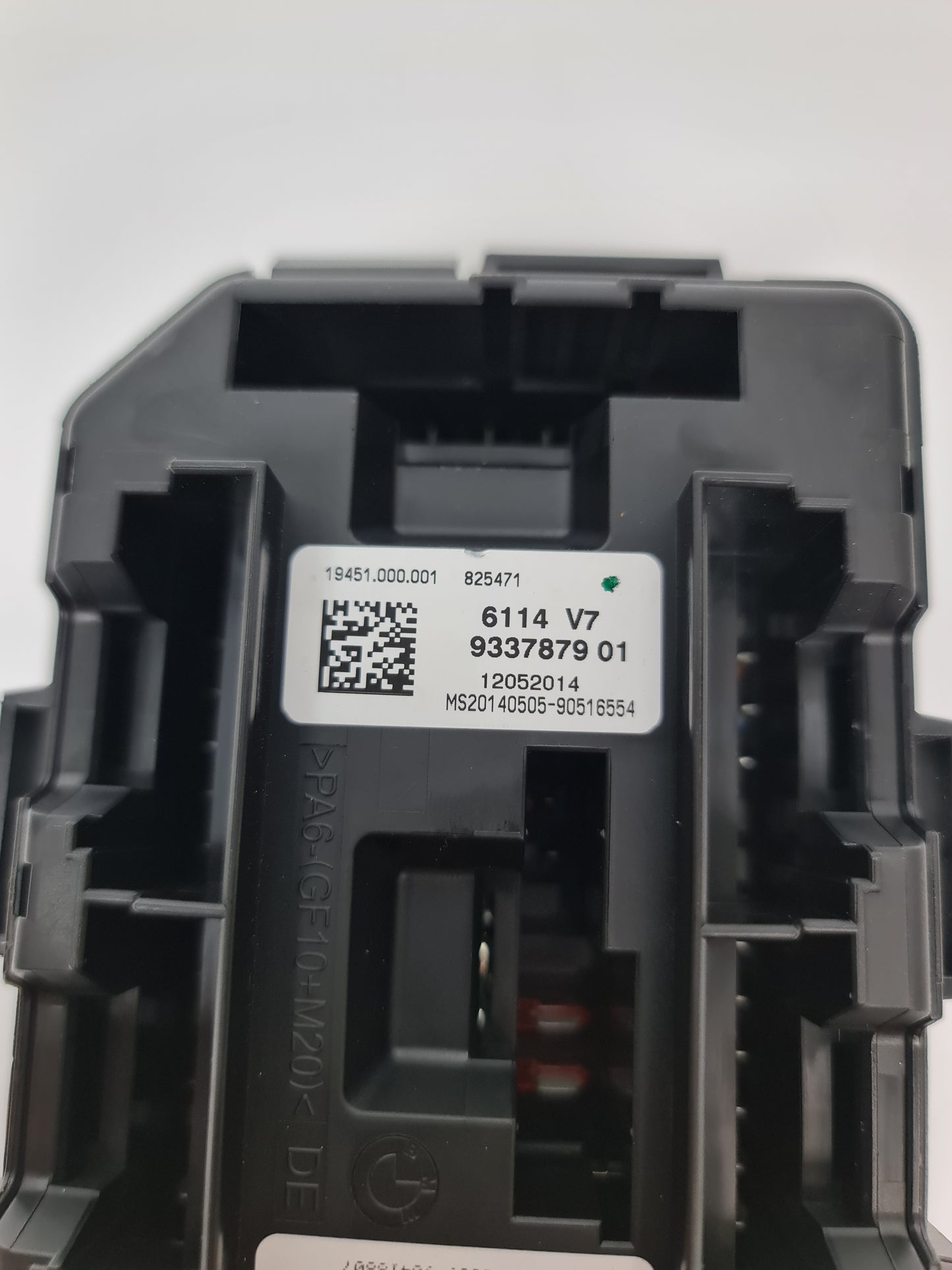 BMW 4 seri F34 F21 F30 F32 F33 2013 2014 2015 Fuse box rear diesel 420d 9337879 61131352373 - MPerformance.parts
