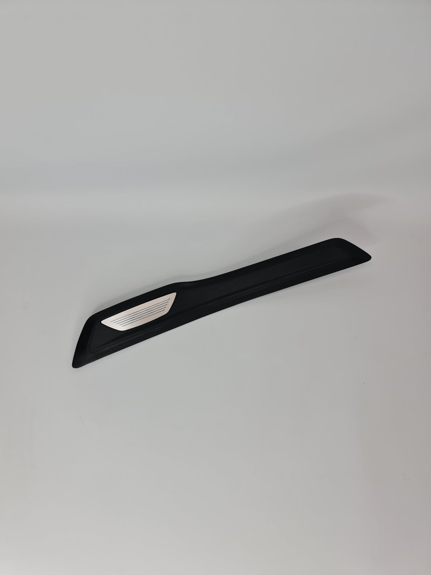 BMW 320I - REAR RIGHT DOOR INNER SILL SCUFF PANEL 2012-2017 - MPerformance.parts