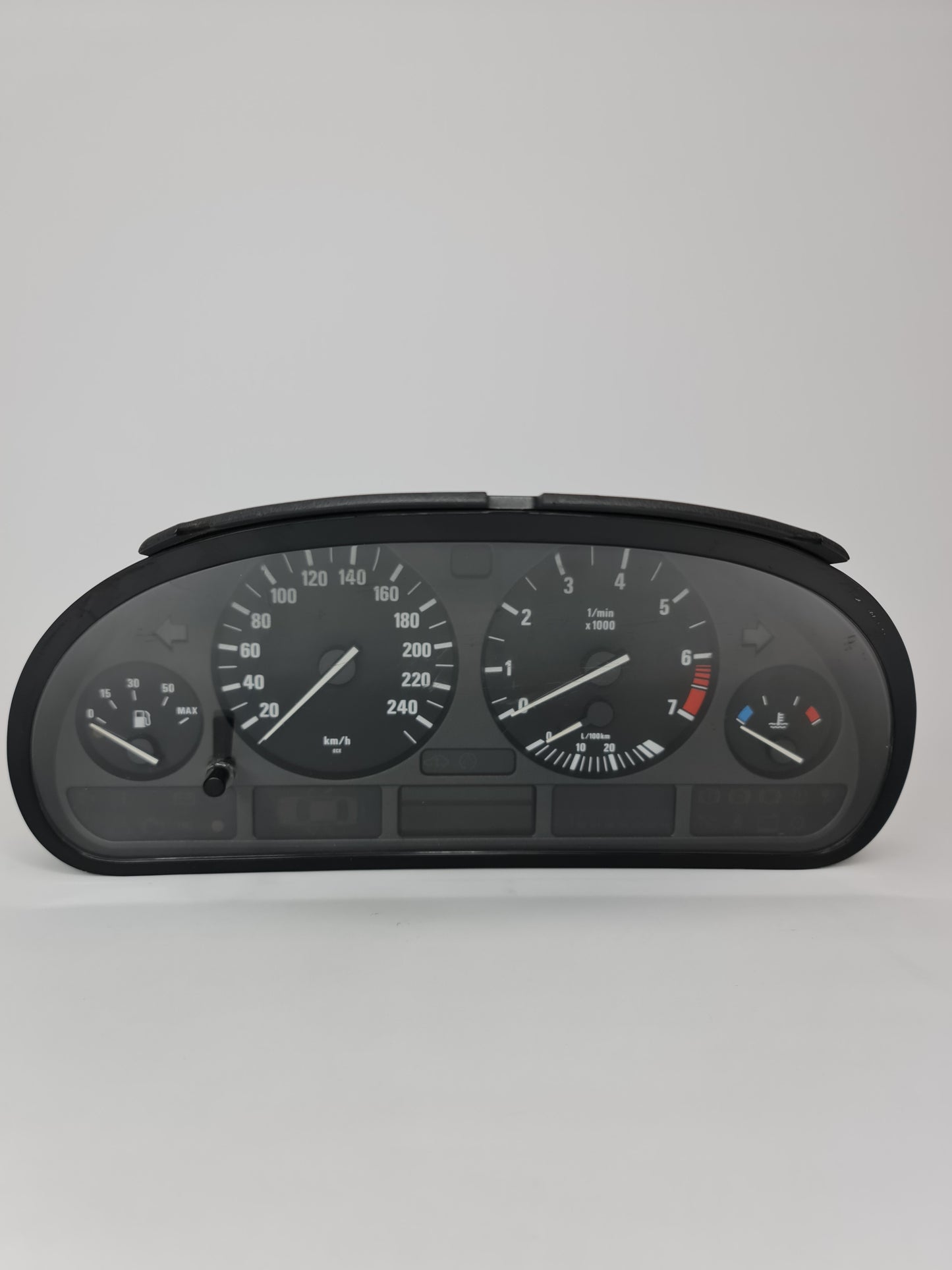 G1541 BMW 5 E39 2001 SPEEDOMETER INSTRUMENT 6907015 62116907015 - MPerformance.parts