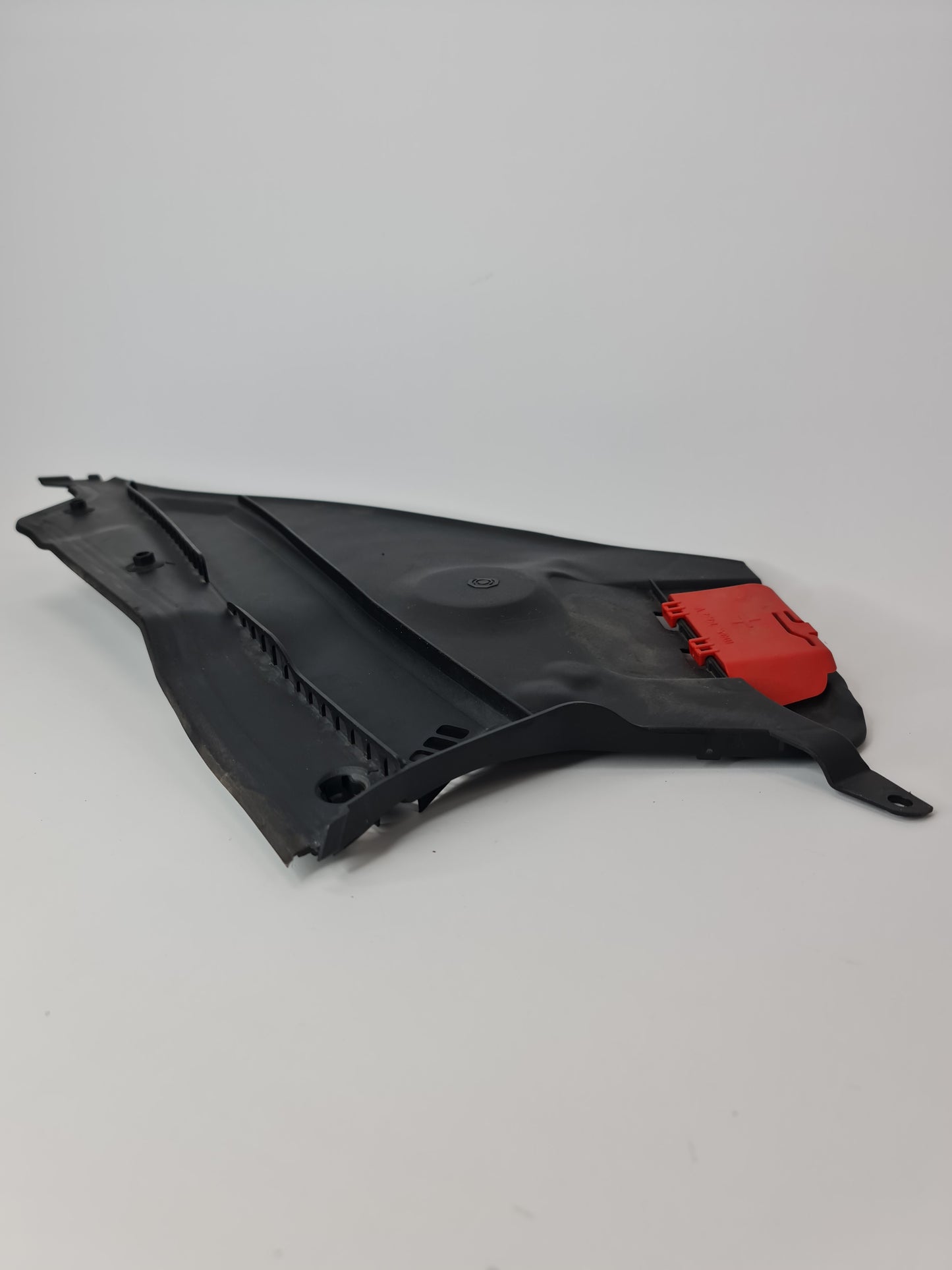 BMW 3 4 Series F80 M3 F82 M4 Trim Cowl Panel Cover Engine Mounting 8059700 51718059700 - MPerformance.parts