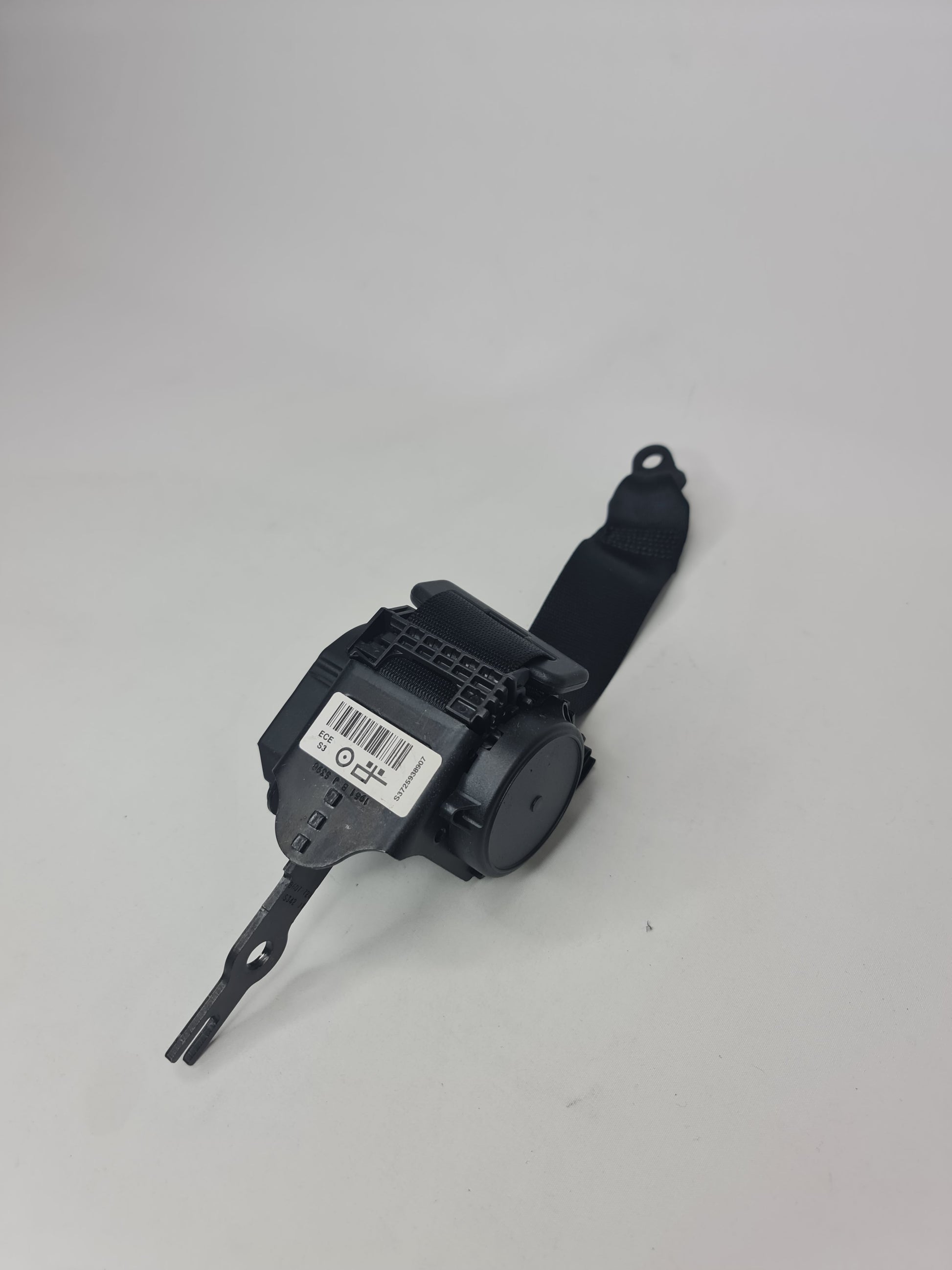 BMW 3 F34 Gran Turismo 2.0d 135Kw Rear Right Seatbelt 2014 619185300E - MPerformance.parts