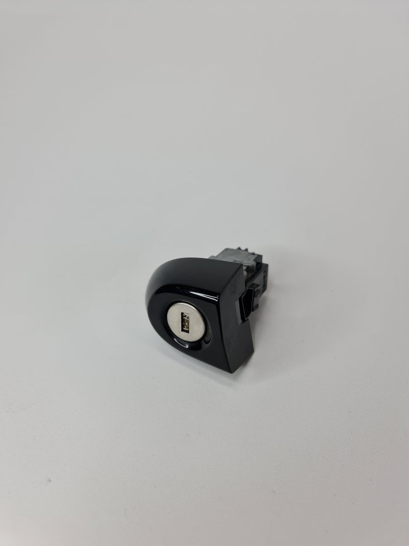 BMW M3 Door lock Competition F80 2018 - MPerformance.parts