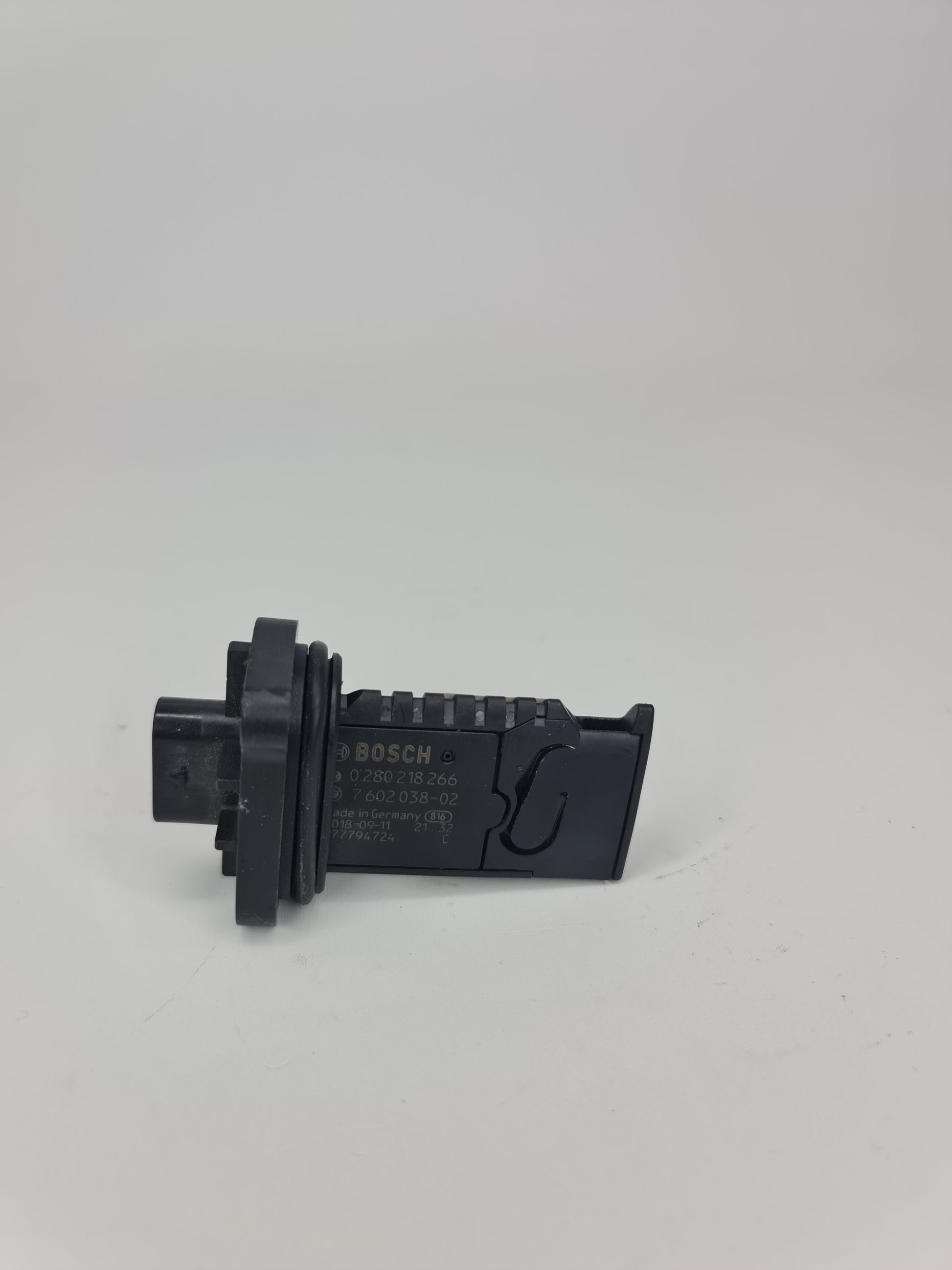 2012-2020 BMW 13-62-7-602-038 BMW 13627602038 Mass Air Flow Sensor 7602038 02 - MPerformance.parts