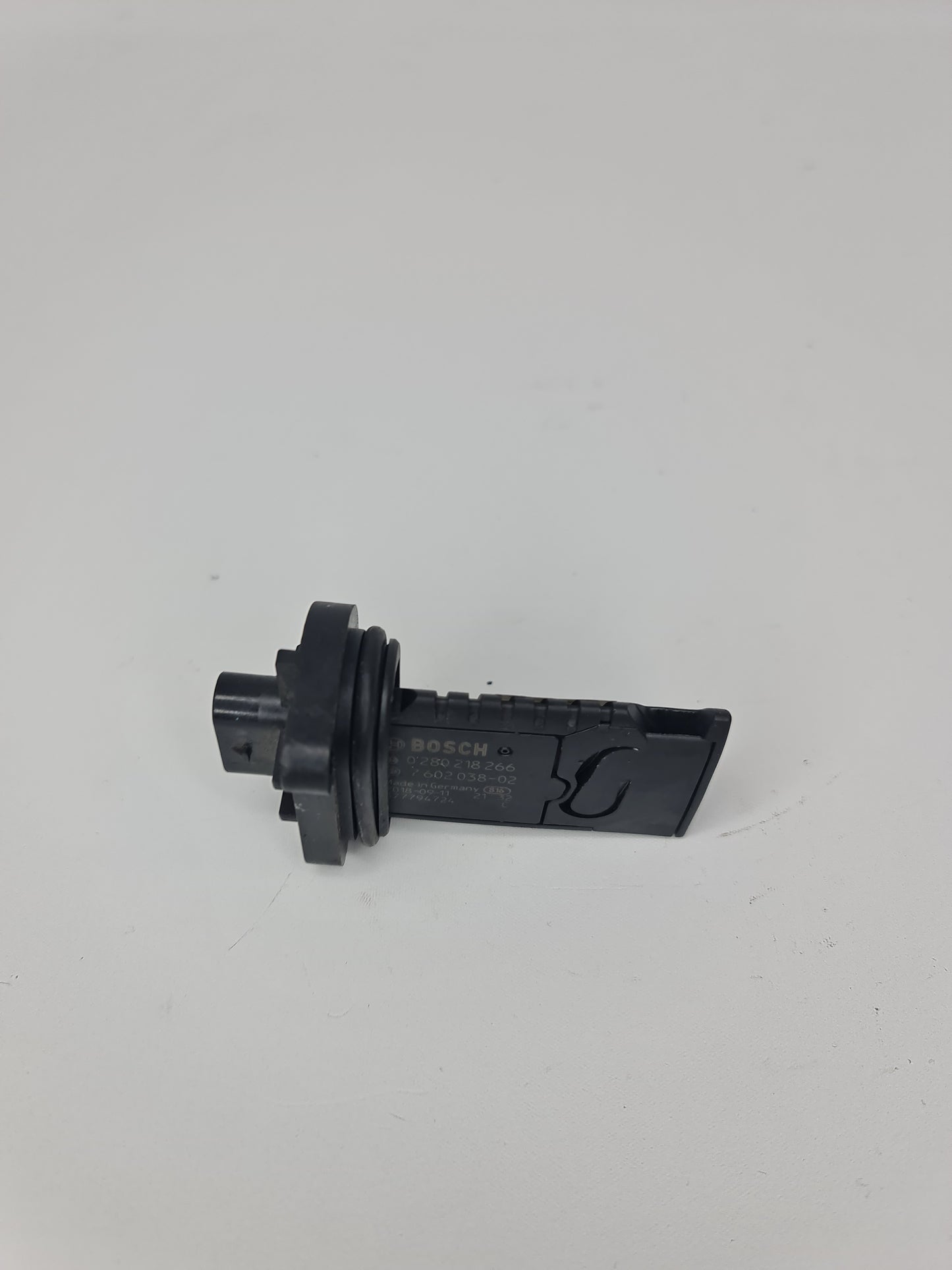 2012-2020 BMW 13-62-7-602-038 BMW 13627602038 Mass Air Flow Sensor 7602038 02 - MPerformance.parts