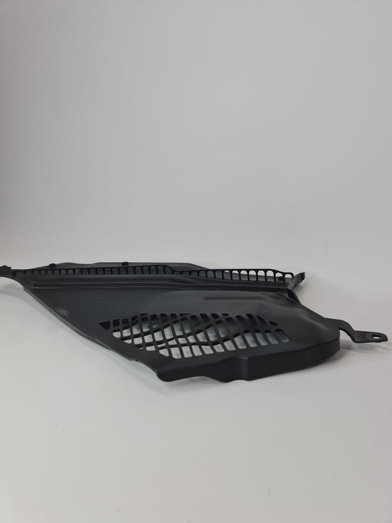 BMW M4 scuttle panel trim right F82 2017 64318059698 8059698 - MPerformance.parts
