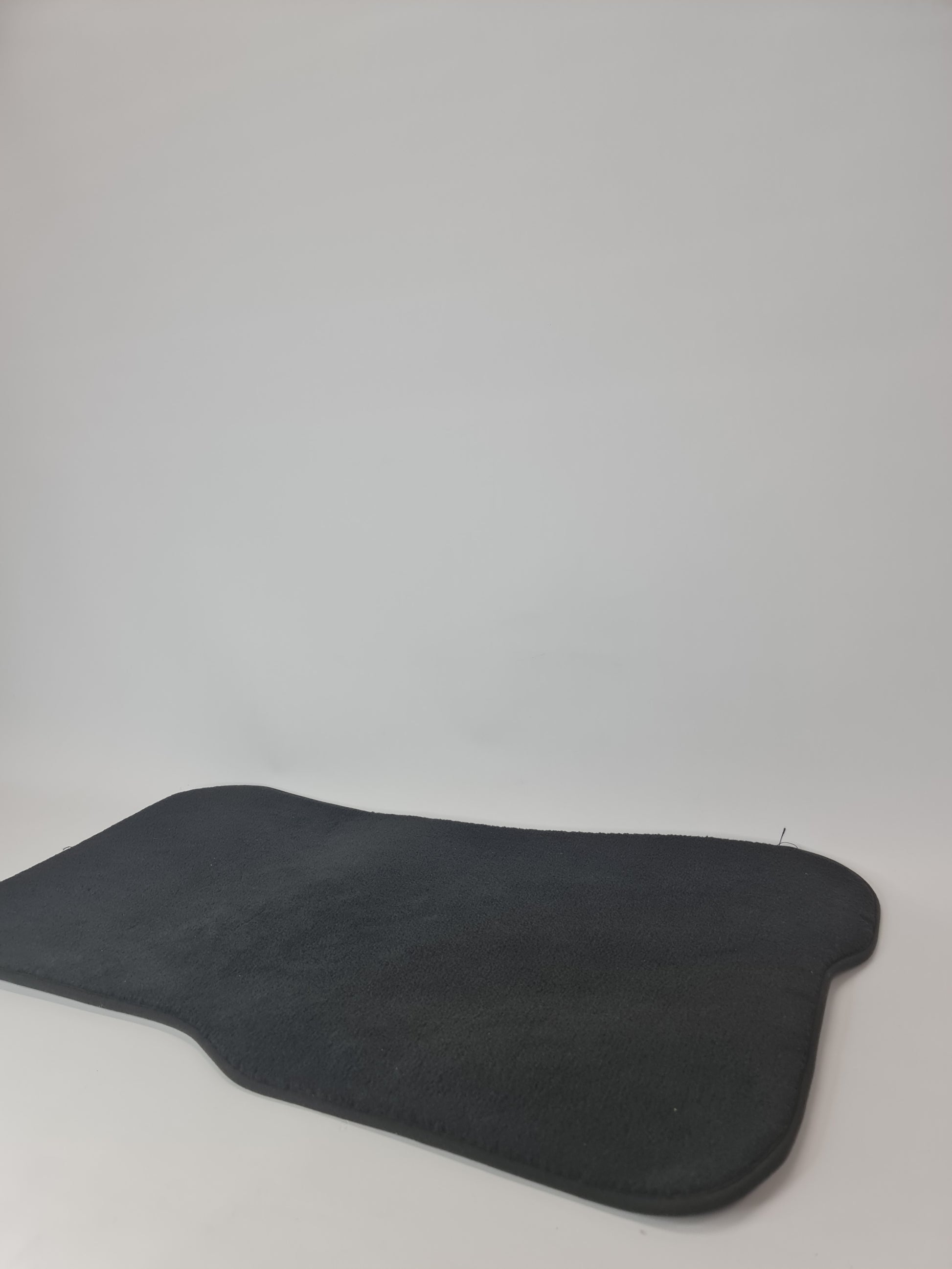 BMW F82 M4 Passenger Front Floor Mat 1709029 - MPerformance.parts