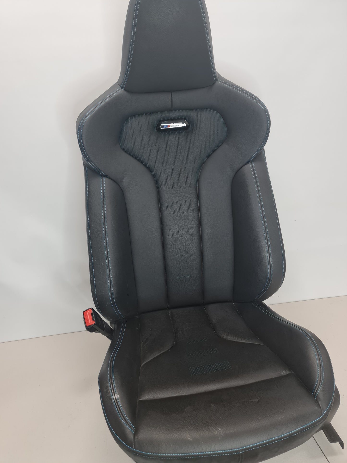 PASSENGER SIDE F87 M2 COMPETITION FRONT SEAT LEATHER