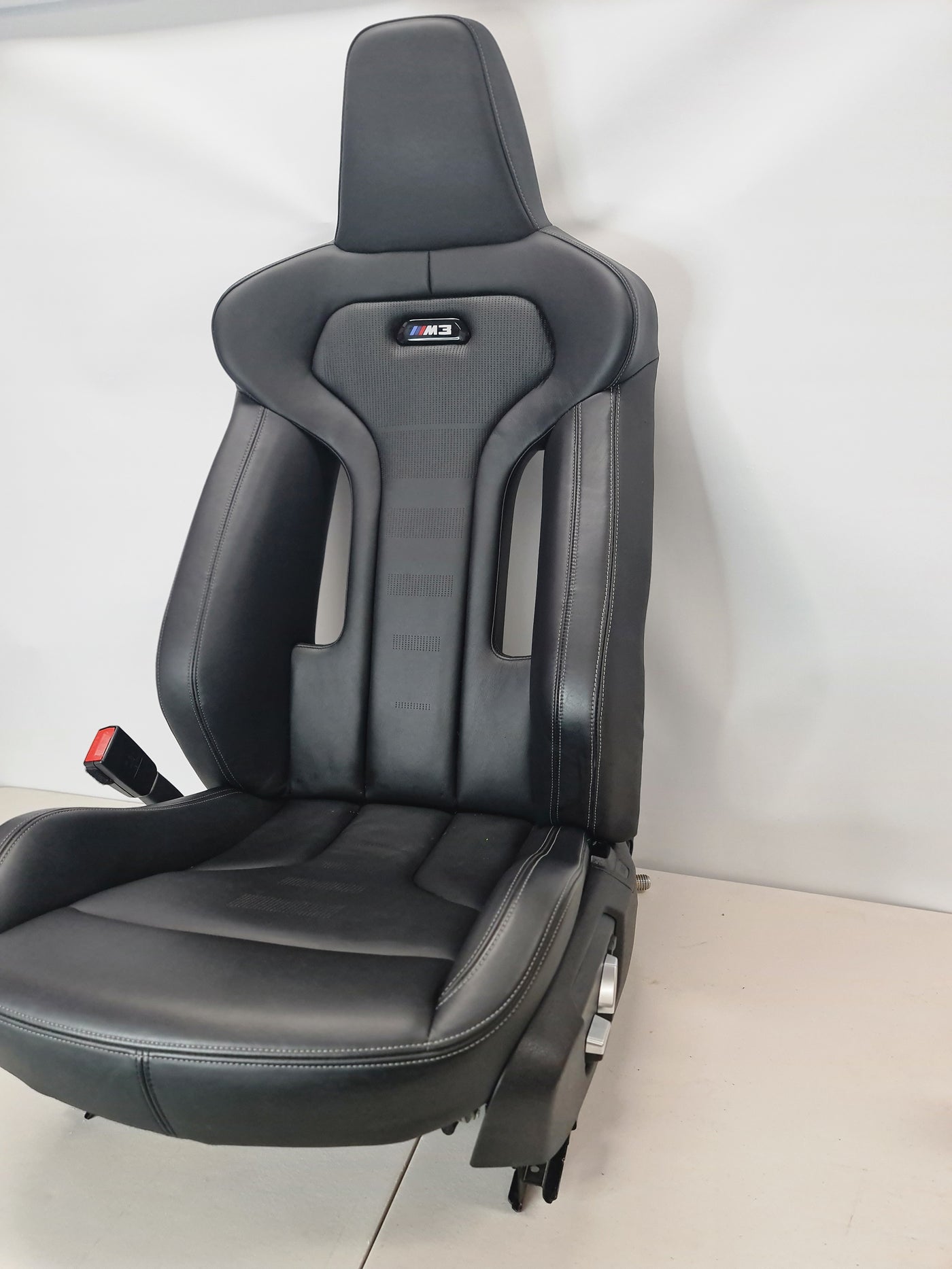PASSENGER SIDE F80 M3 FRONT SEAT MERINO LEATHER - MPerformance.parts