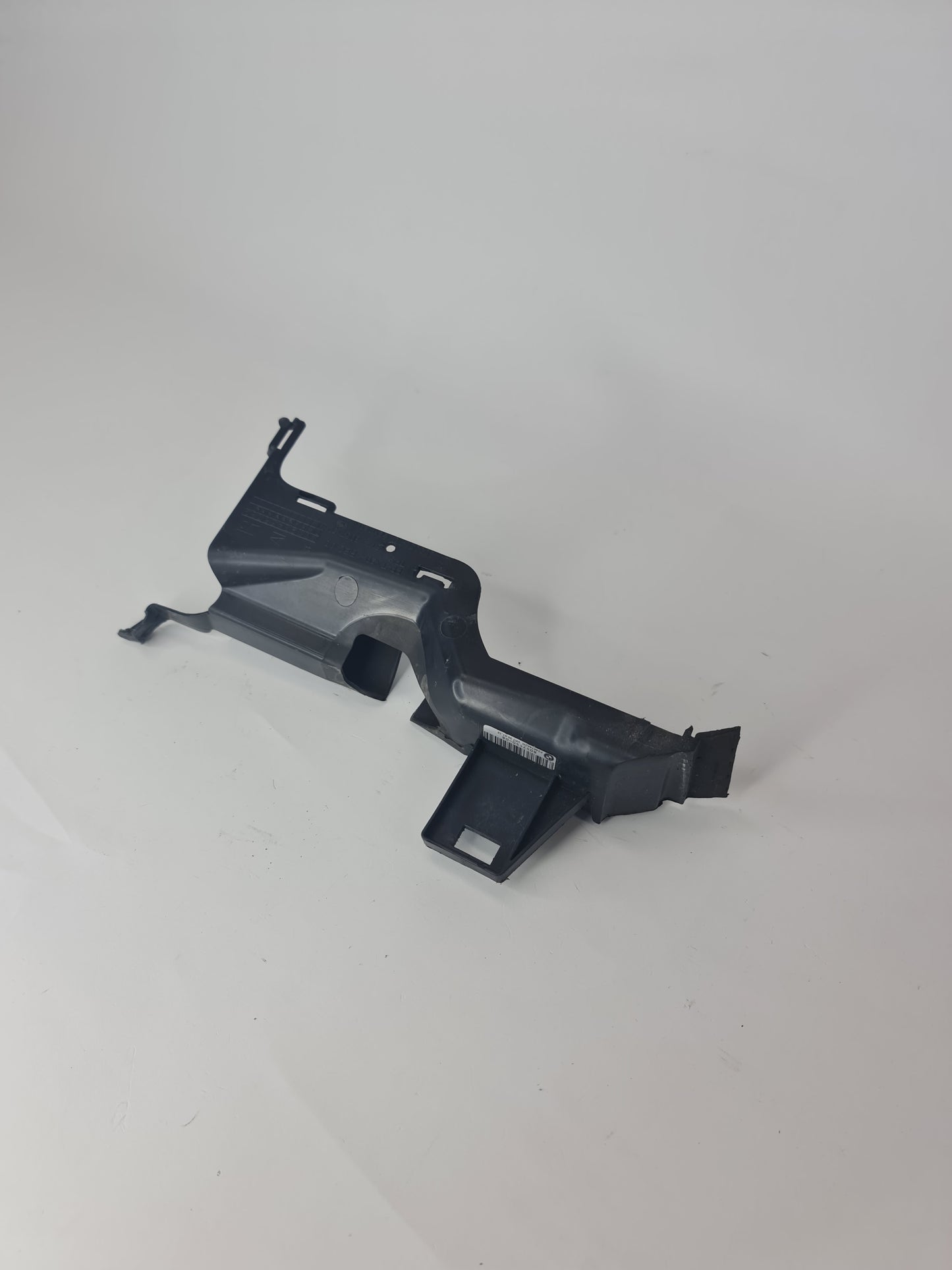 2015-2020 BMW 51-74-8-057-150 BMW 51748057150 Air Duct, Right 8057150 08 - MPerformance.parts