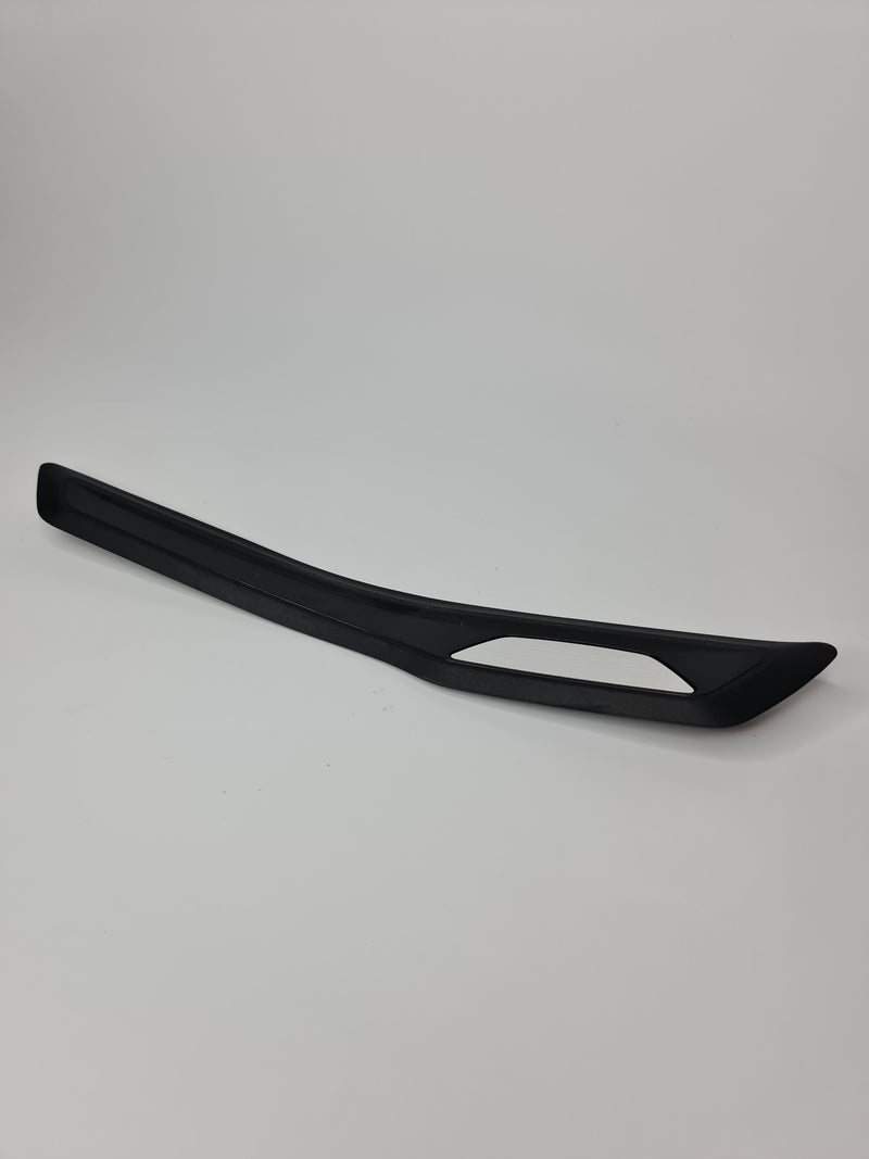 BMW rear right entrance cover for 2012-2019 models, part 51-47-7-263-314, visible in the image.