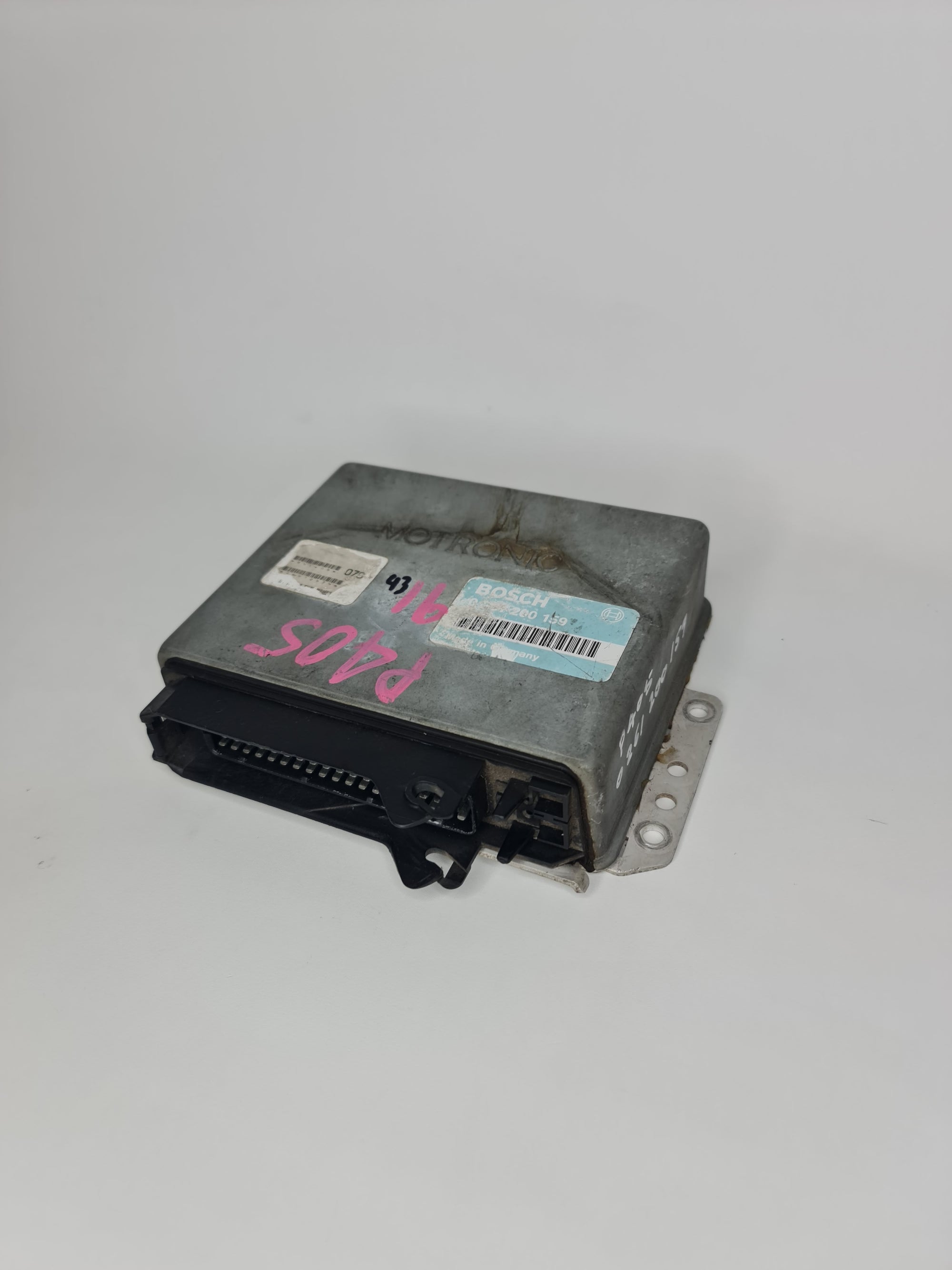 BMW Engine Computer Control Unit ECU ECM 0261200159 - MPerformance.parts