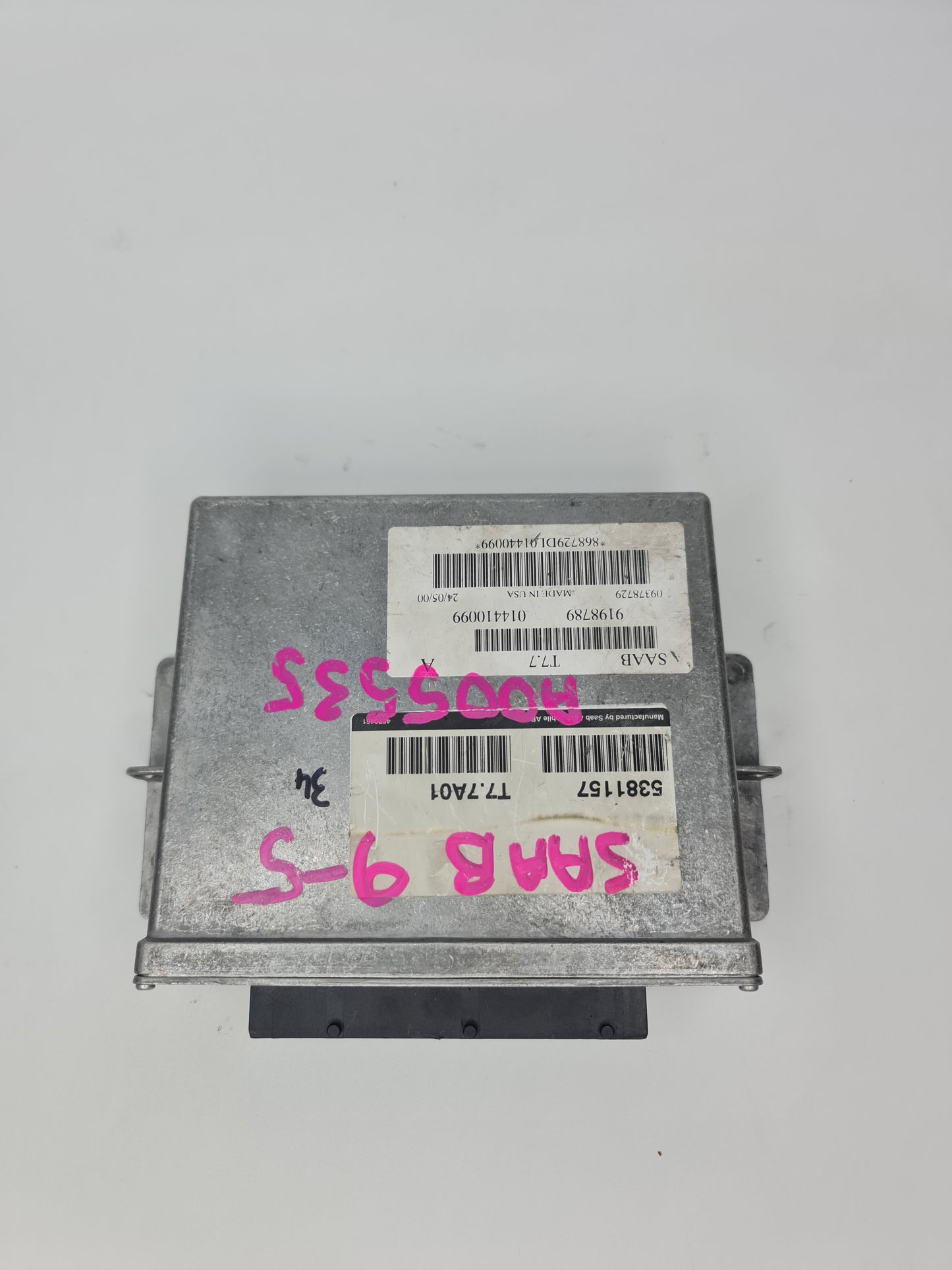 Saab Engine ECU Control Module Unit 5381157