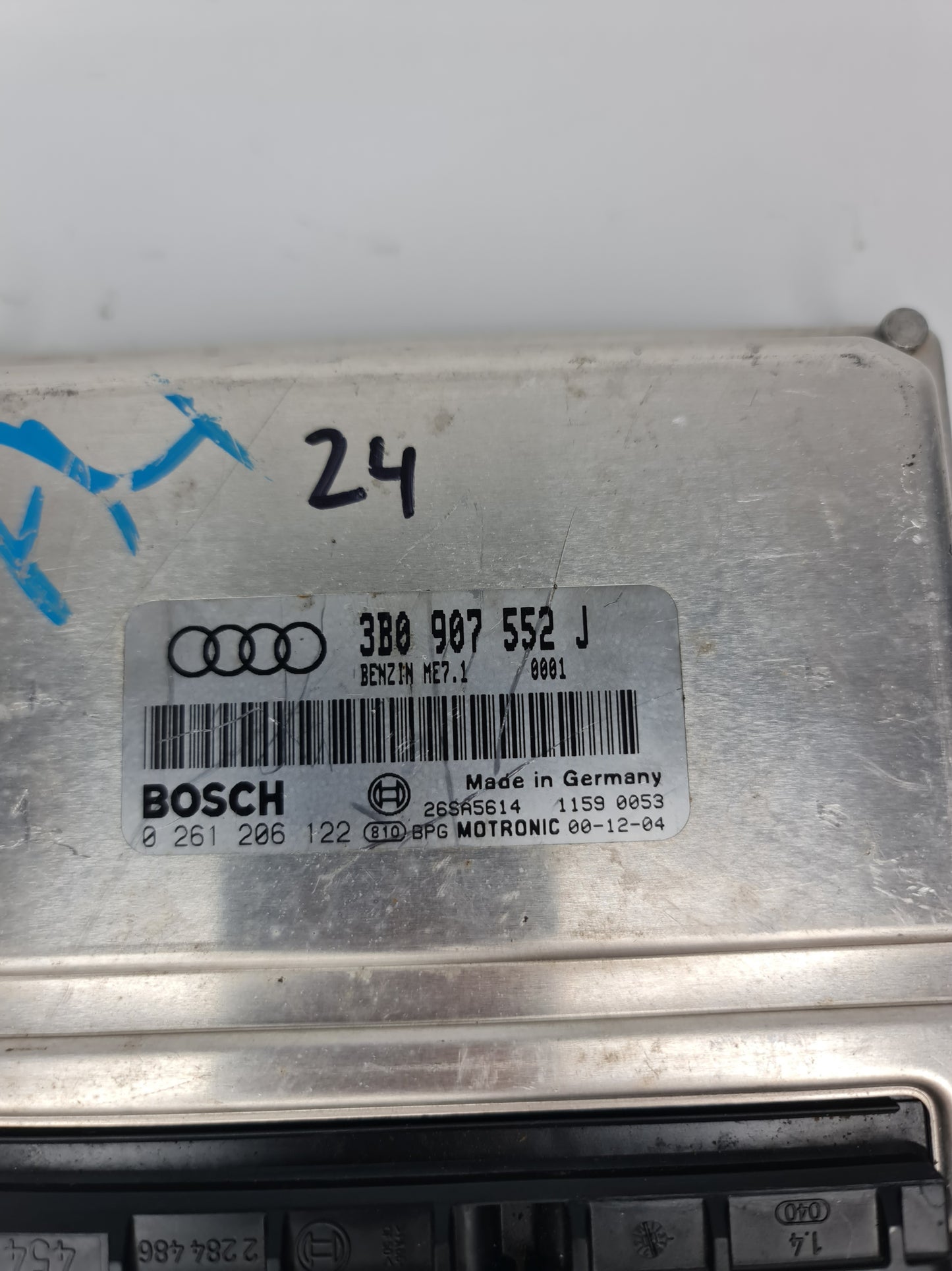 B536 Audi Engine Control Unit ECU 0261206122 3B0907552J - MPerformance.parts