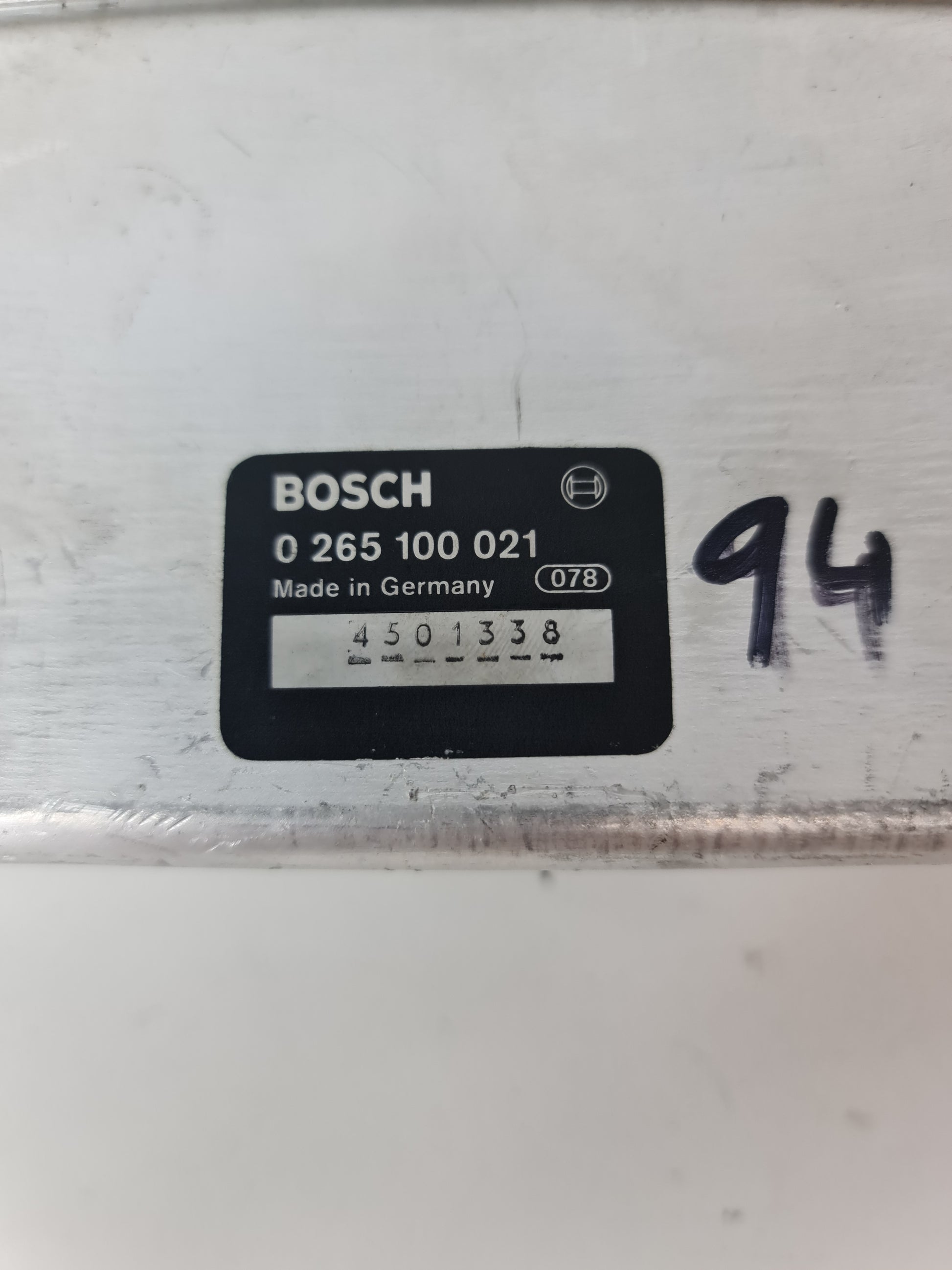BMW E23 733i 735i ABS Brake Module Computer ECU Bosch 0265100021 - MPerformance.parts