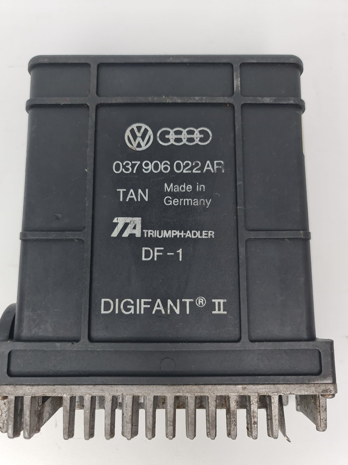 AUDI 80 90 B4 ECU ENGINE CONTROL MODULE UNIT - MPerformance.parts