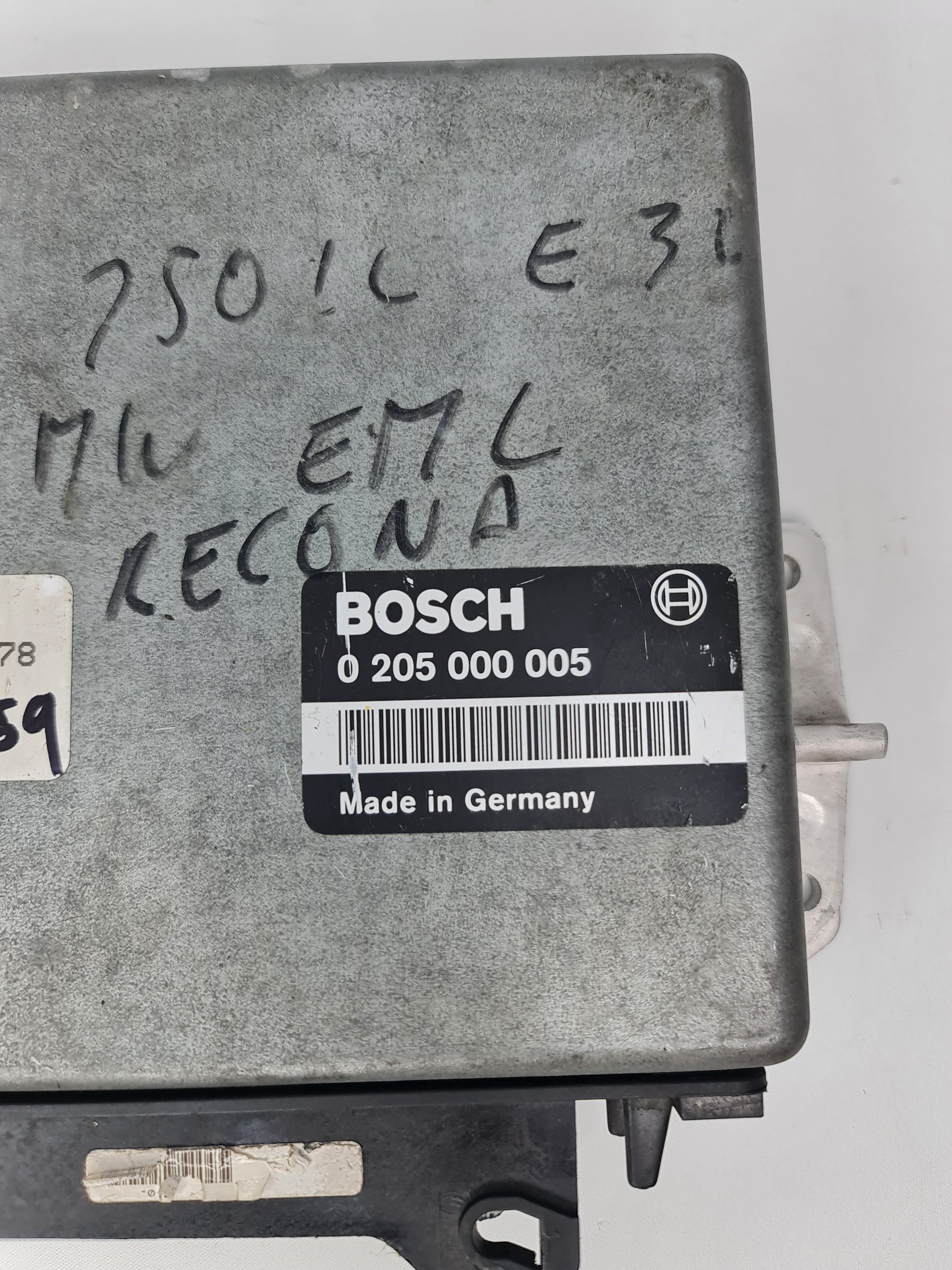 BMW Computer Module Bosch 750il E32 - MPerformance.parts