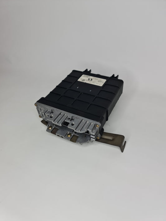 VOLKSWAGEN ENGINE CONTROL UNIT ECU 037906025 - MPerformance.parts