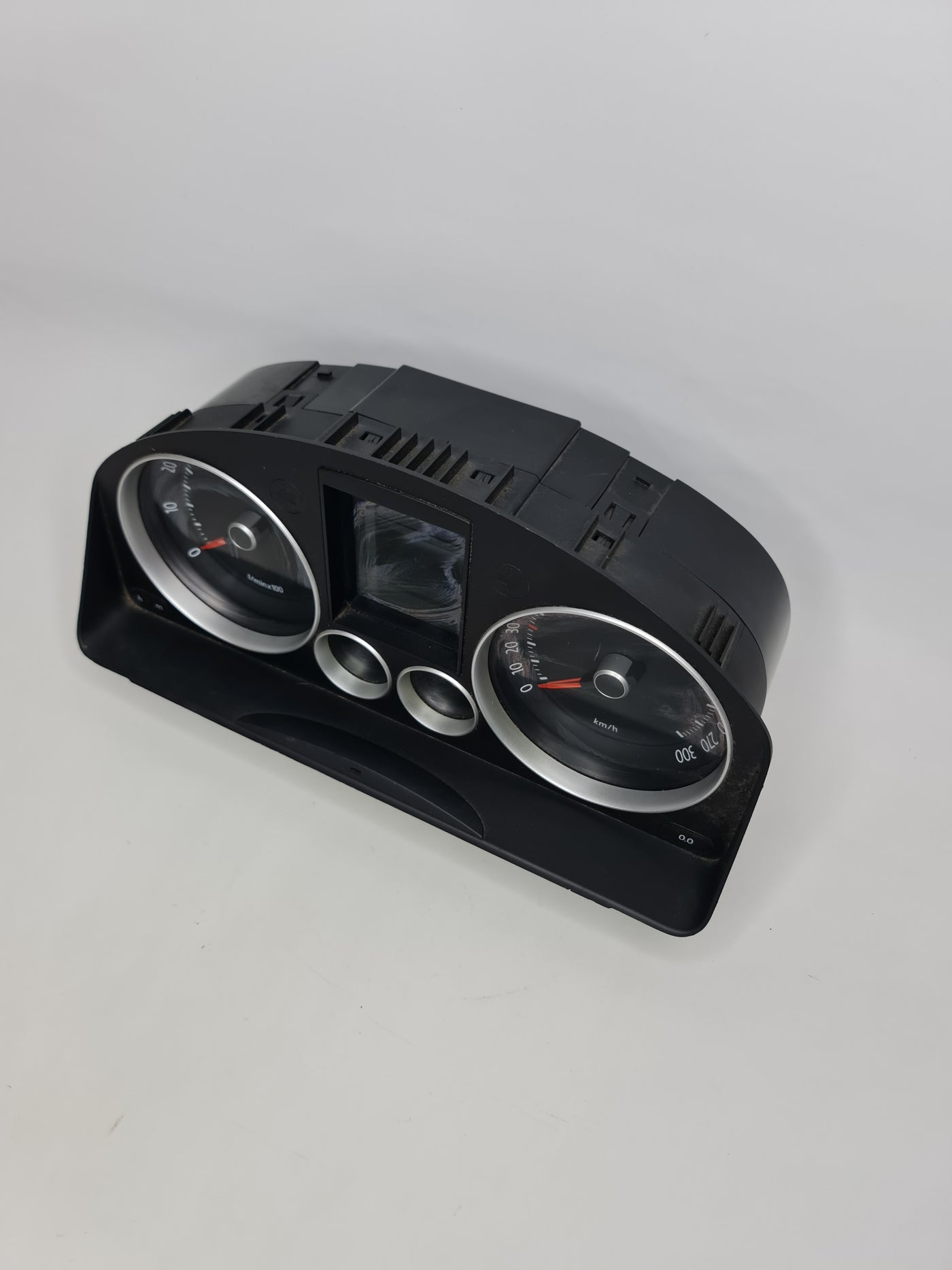 2006 VW GOLF MK5 SPEEDOMETER CLUSTER V0003000 - MPerformance.parts