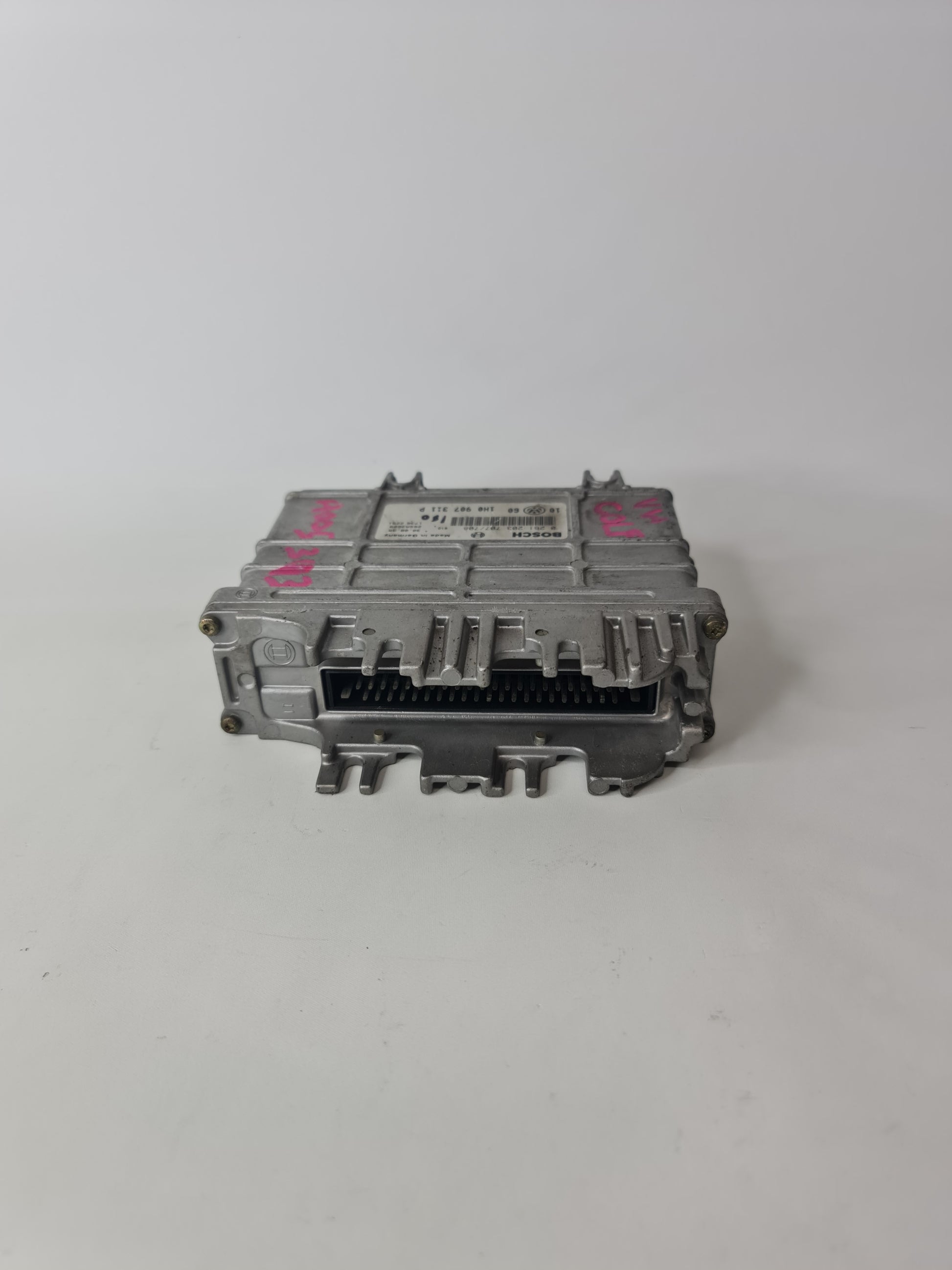 Engine Control Unit 1H0907311P / 0261203707/708 OEM - MPerformance.parts