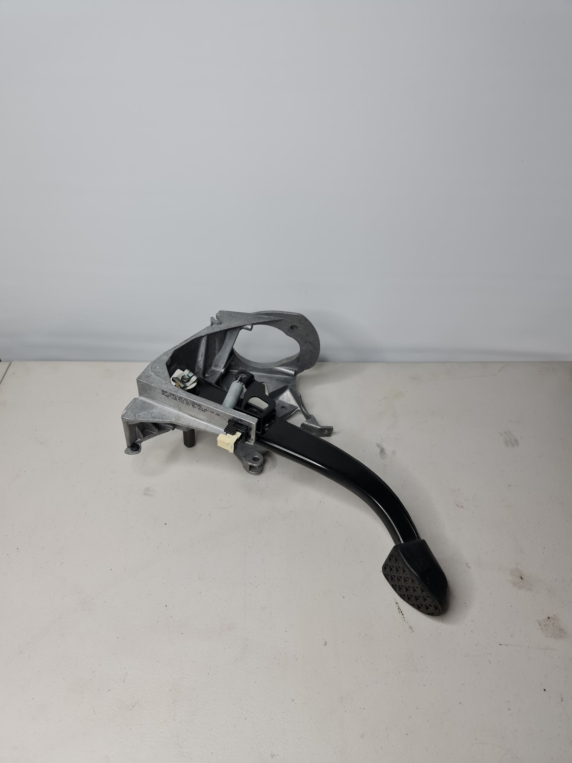 BMW M2 F87 2017 RHD AUTOMATIC BRAKE BRAKING PEDAL 6881149 - MPerformance.parts