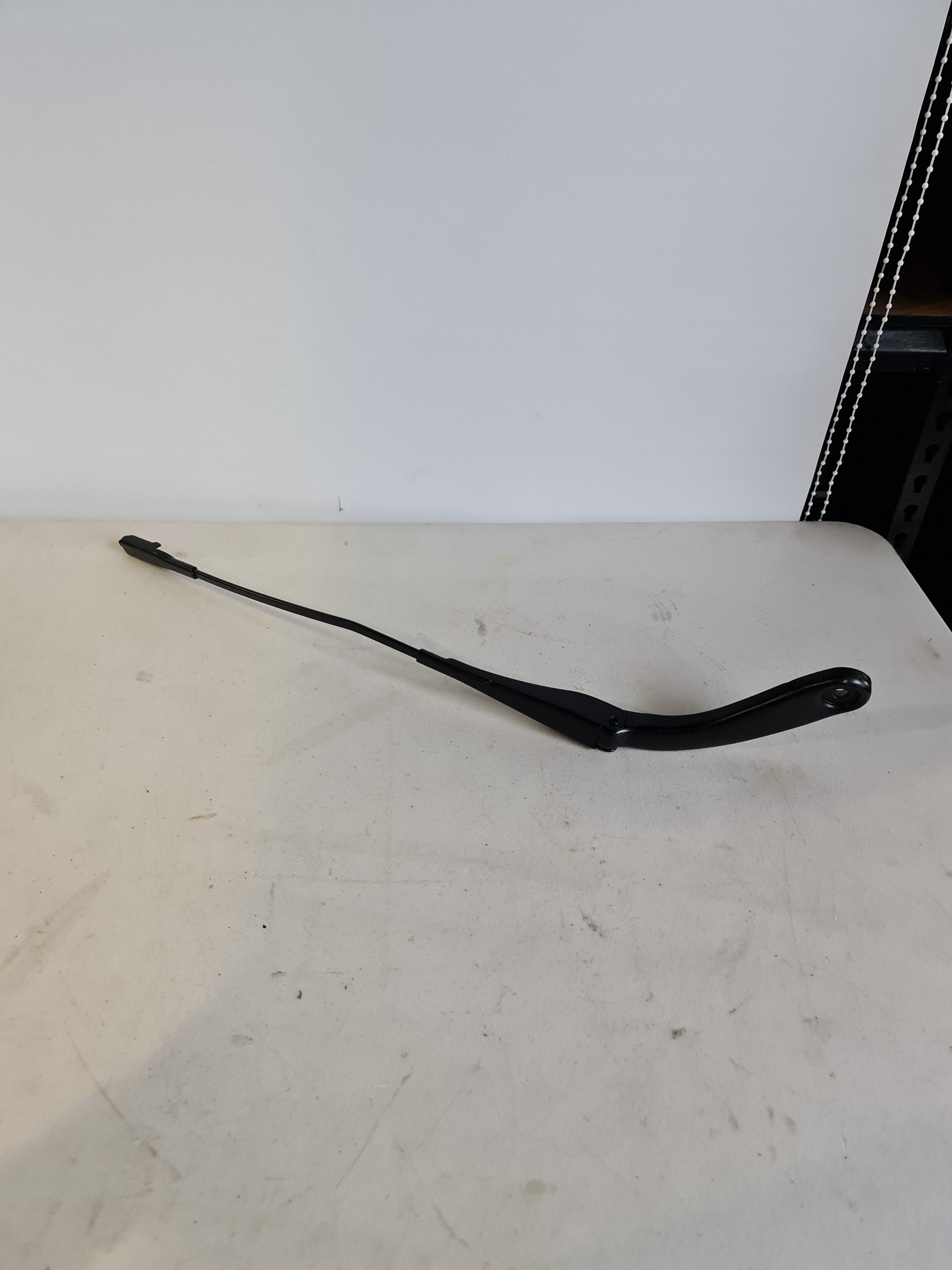 2013 BMW 1 SERIES F20/F21/LCI Front Left PART NUMBER 61619465064 (*) Wiper arm - MPerformance.parts