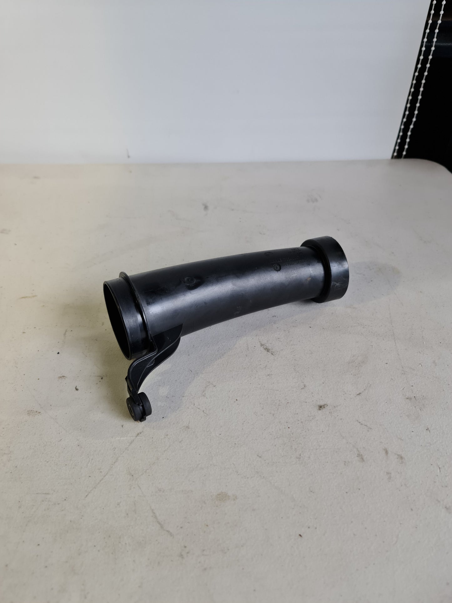 2015-2020 BMW 13-71-7-846-272 BMW 13717846272 Clean Air Pipe, Bottom 7846272 01 70549097 - MPerformance.parts