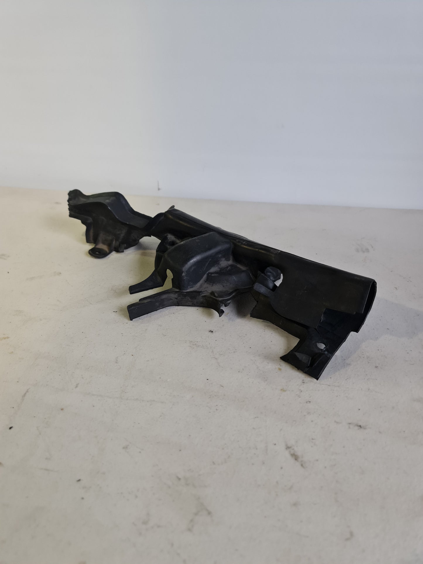 2015-2018 BMW 51-76-8-058-561 BMW 51768058561 Left Engine Hood Sealing 8058561 180685 - MPerformance.parts