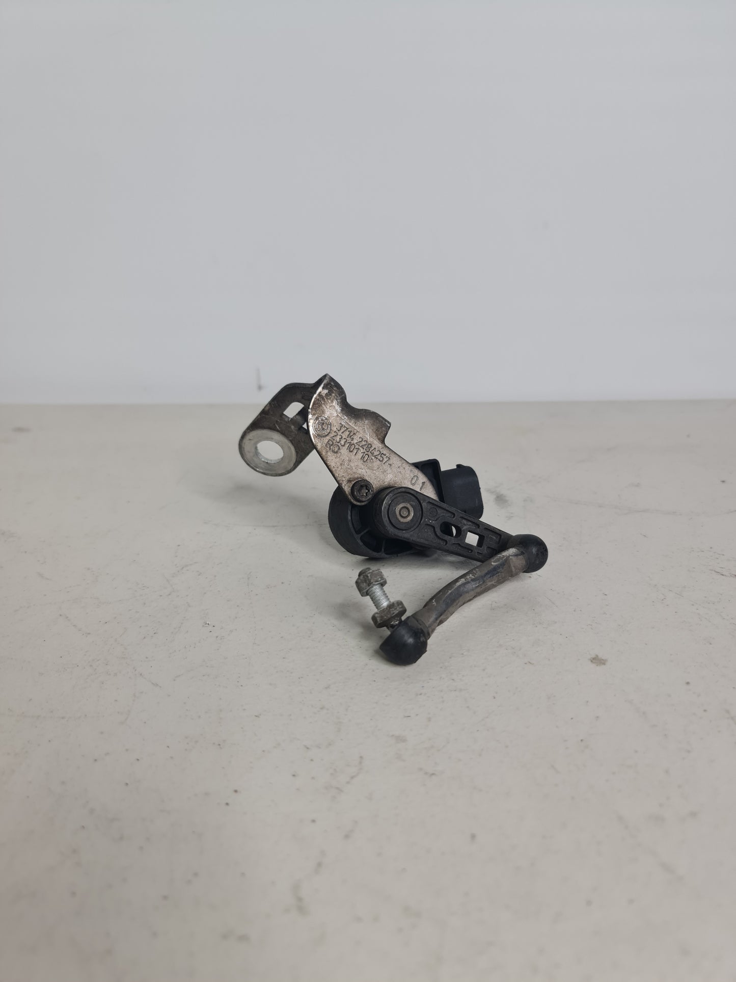 2015-2020 BMW 37-14-2-284-257 BMW 37142284257 Bracket, Level Sensor Front - MPerformance.parts