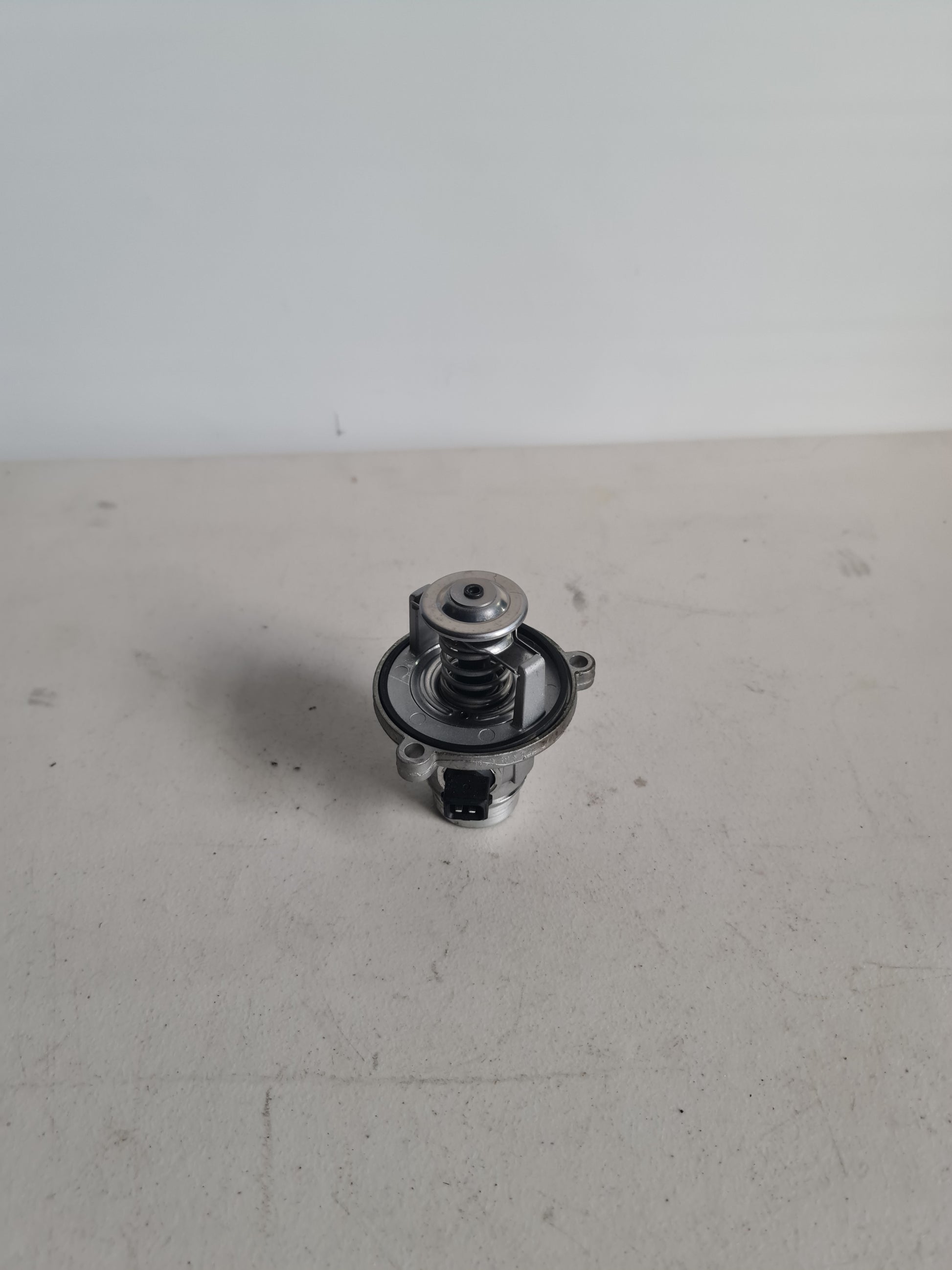 2002-2020 BMW 11-53-7-586-885 BMW 11537586885 Thermostat With Seal 7586885 - MPerformance.parts