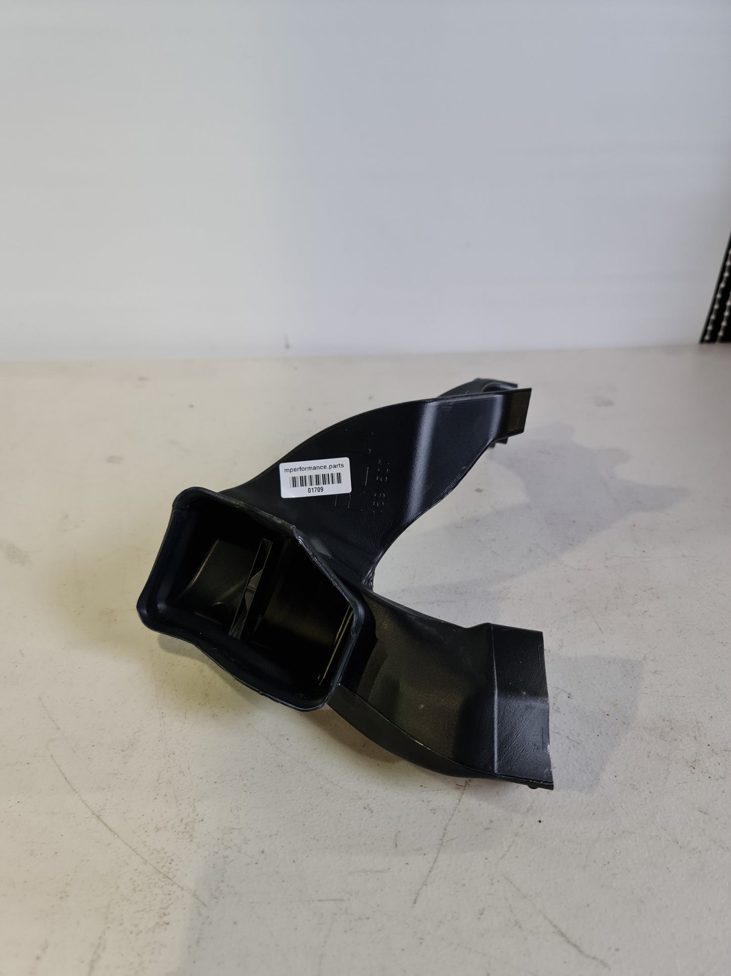 BMW 4 Series N/S/F Floor Heating Duct Passengers Side 65 Reg F32 - MPerformance.parts