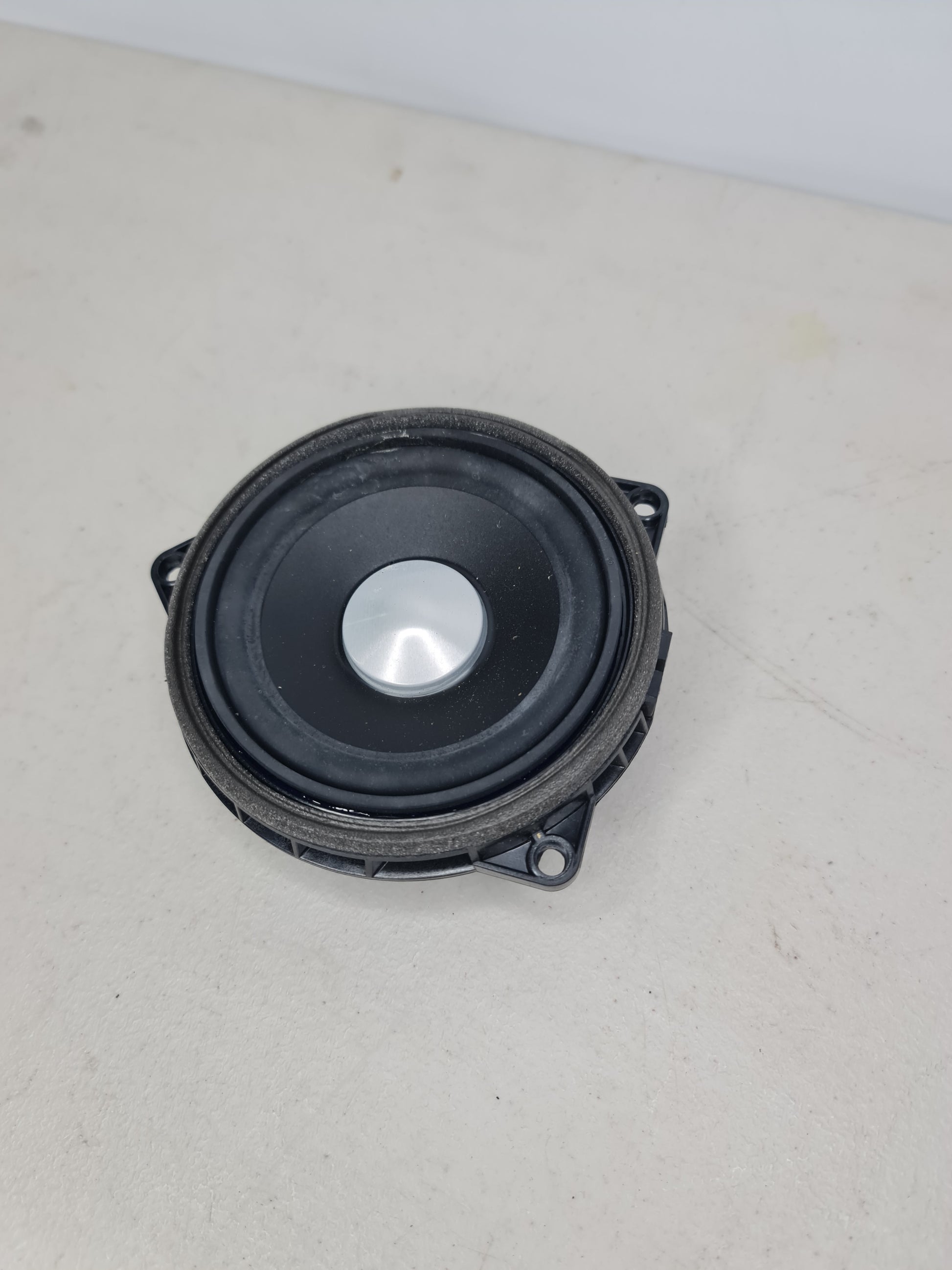 BMW 1 2 3 4 F SERIES HARMAN KARDON DOOR SPEAKER 9289965 - MPerformance.parts