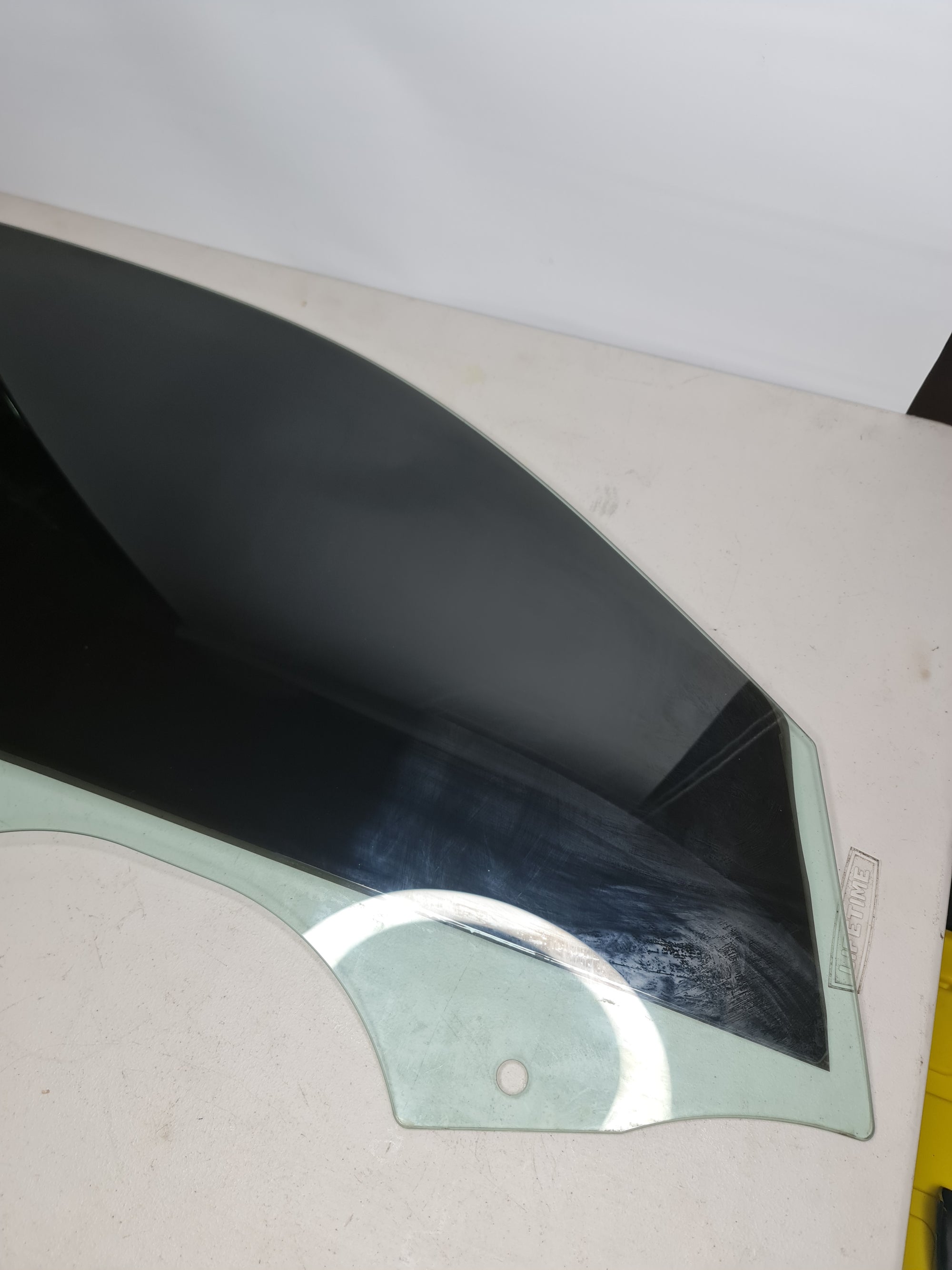 13-18 BMW M3 F80 FRONT LEFT DRIVER SIDE DOOR GLASS WINDOW - MPerformance.parts