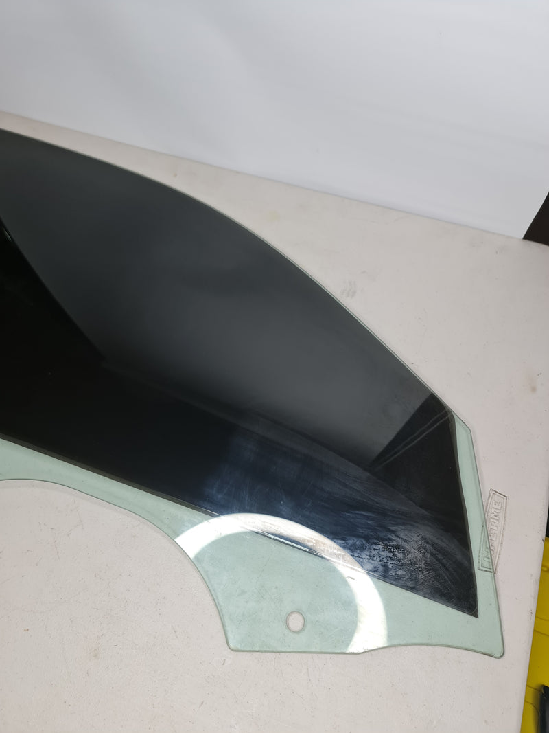 13-18 BMW M3 F80 FRONT LEFT DRIVER SIDE DOOR GLASS WINDOW - MPerformance.parts