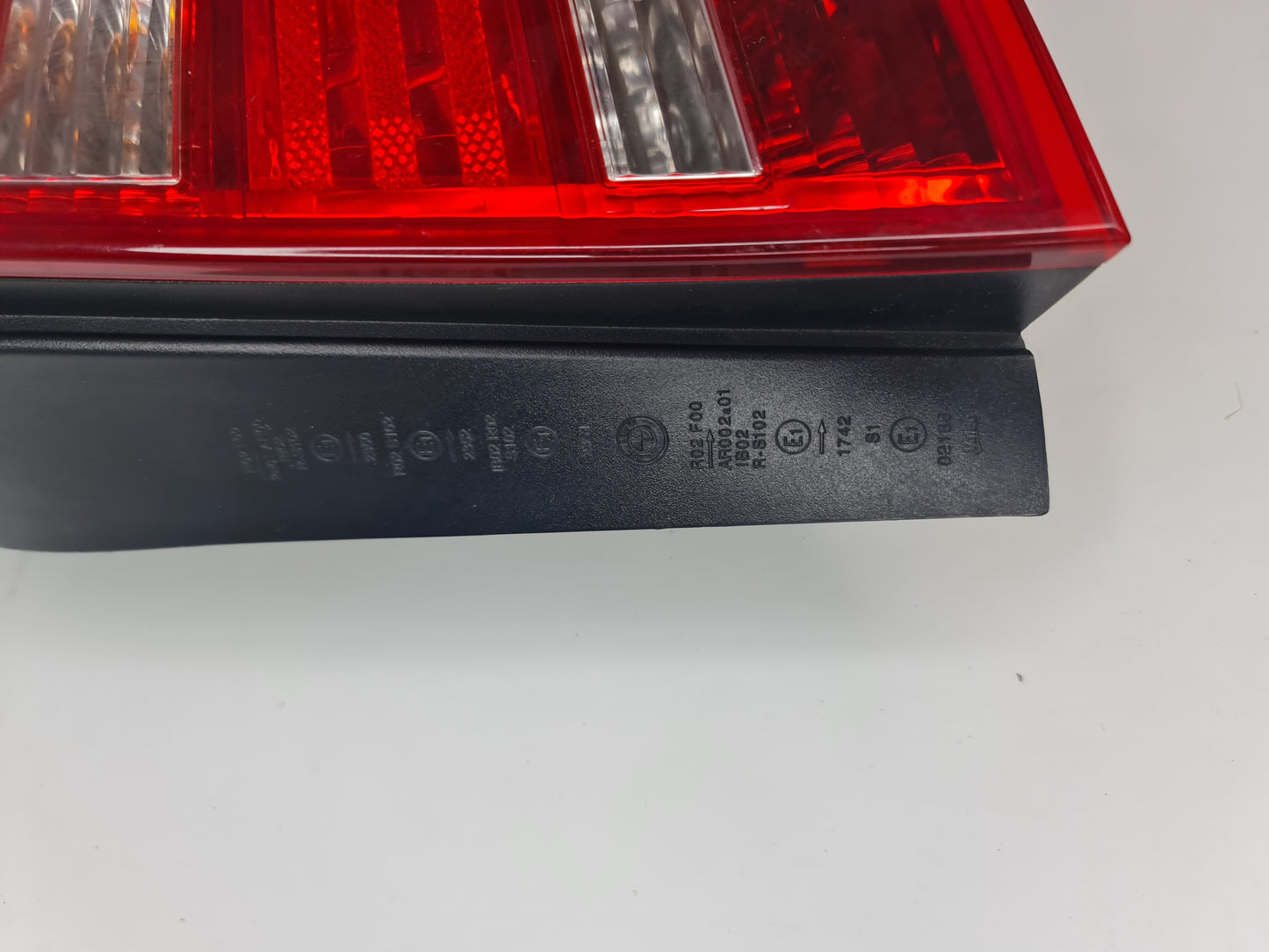 BMW 1 Series E81 E87 Rear Tail Light Right Side Taillight 7164956 63217164956 7164956 04 - MPerformance.parts