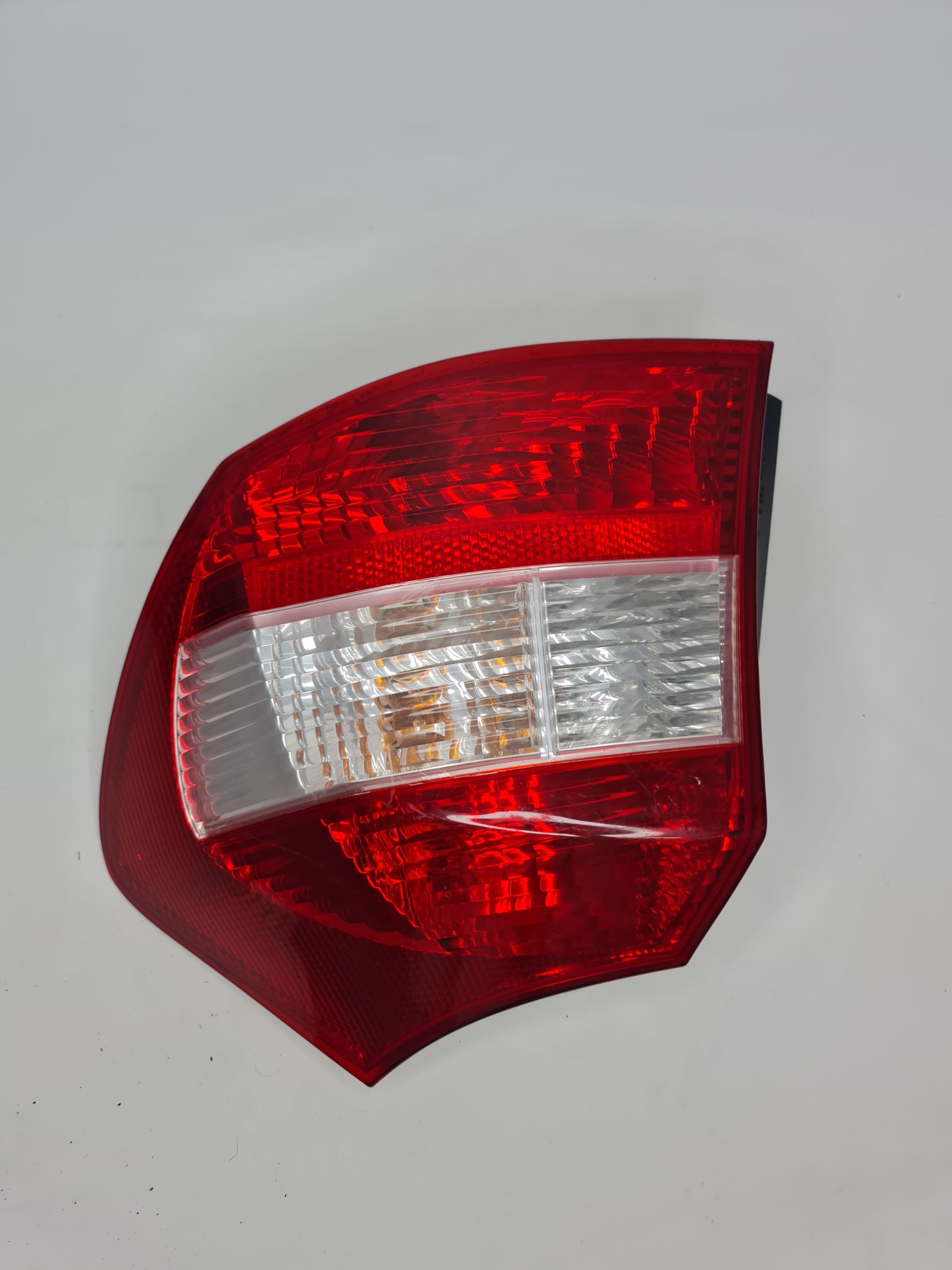 BMW 1 SERIES E87 HATCHBACK LIGHT O/S REAR RIGHT SIDE 6224502 - MPerformance.parts