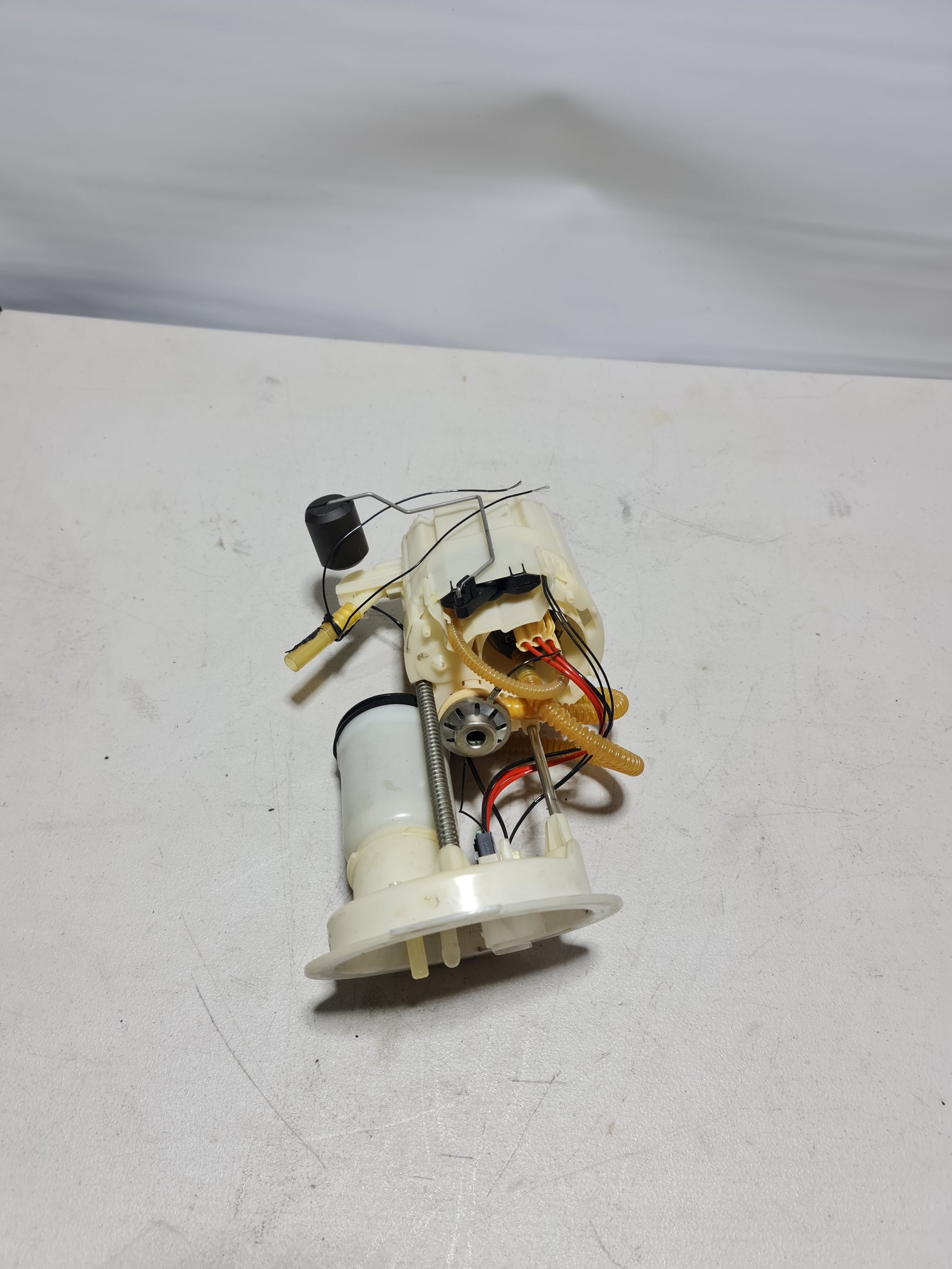 2015-2020 BMW 16-11-2-284-693 BMW 16112284693 Fuel Pump And Sender Assembly 2284693 05 - MPerformance.parts