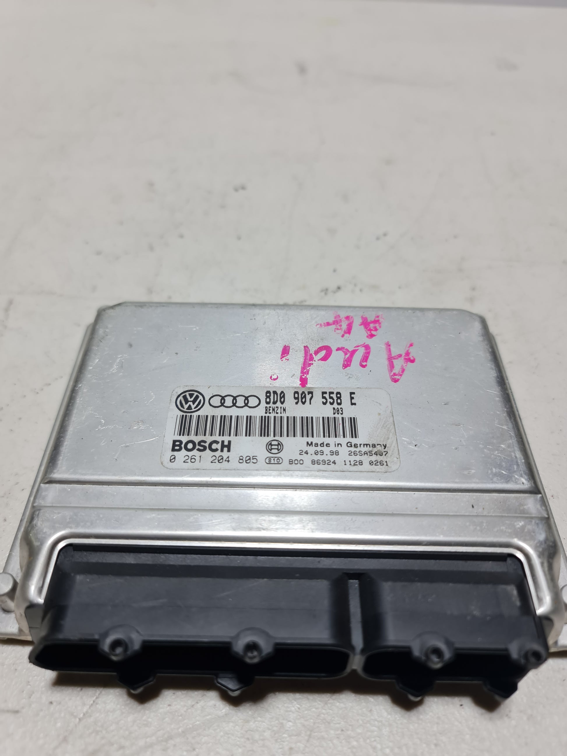 Engine Control Unit ECU 8D0907558E 0261204805 - MPerformance.parts