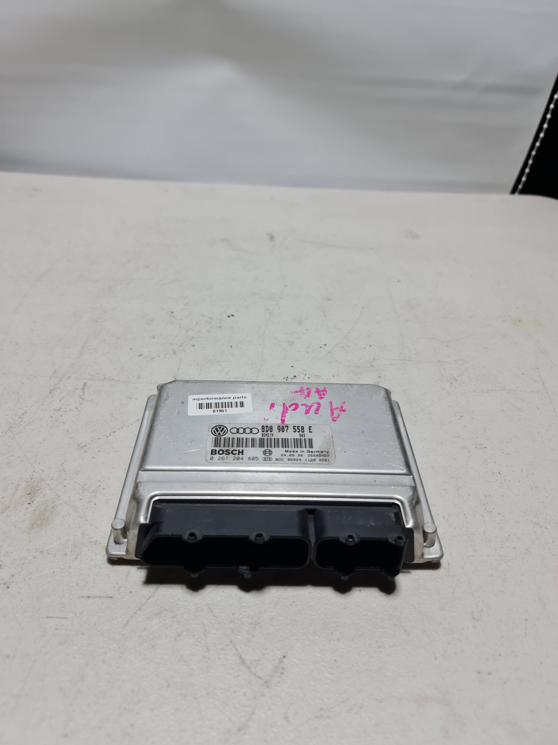 Engine Control Unit ECU 8D0907558E 0261204805 - MPerformance.parts