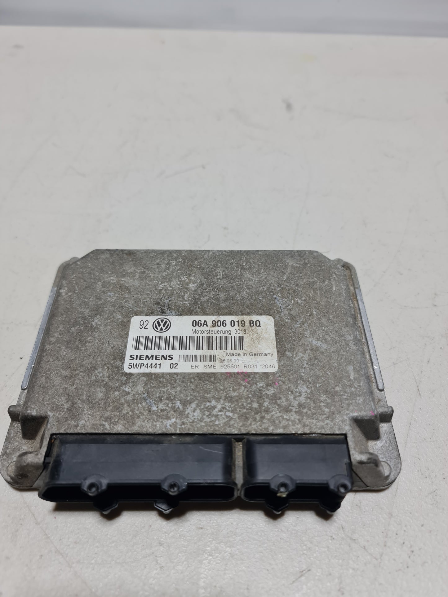 Engine Control Unit ECU 06A906019BQ - MPerformance.parts