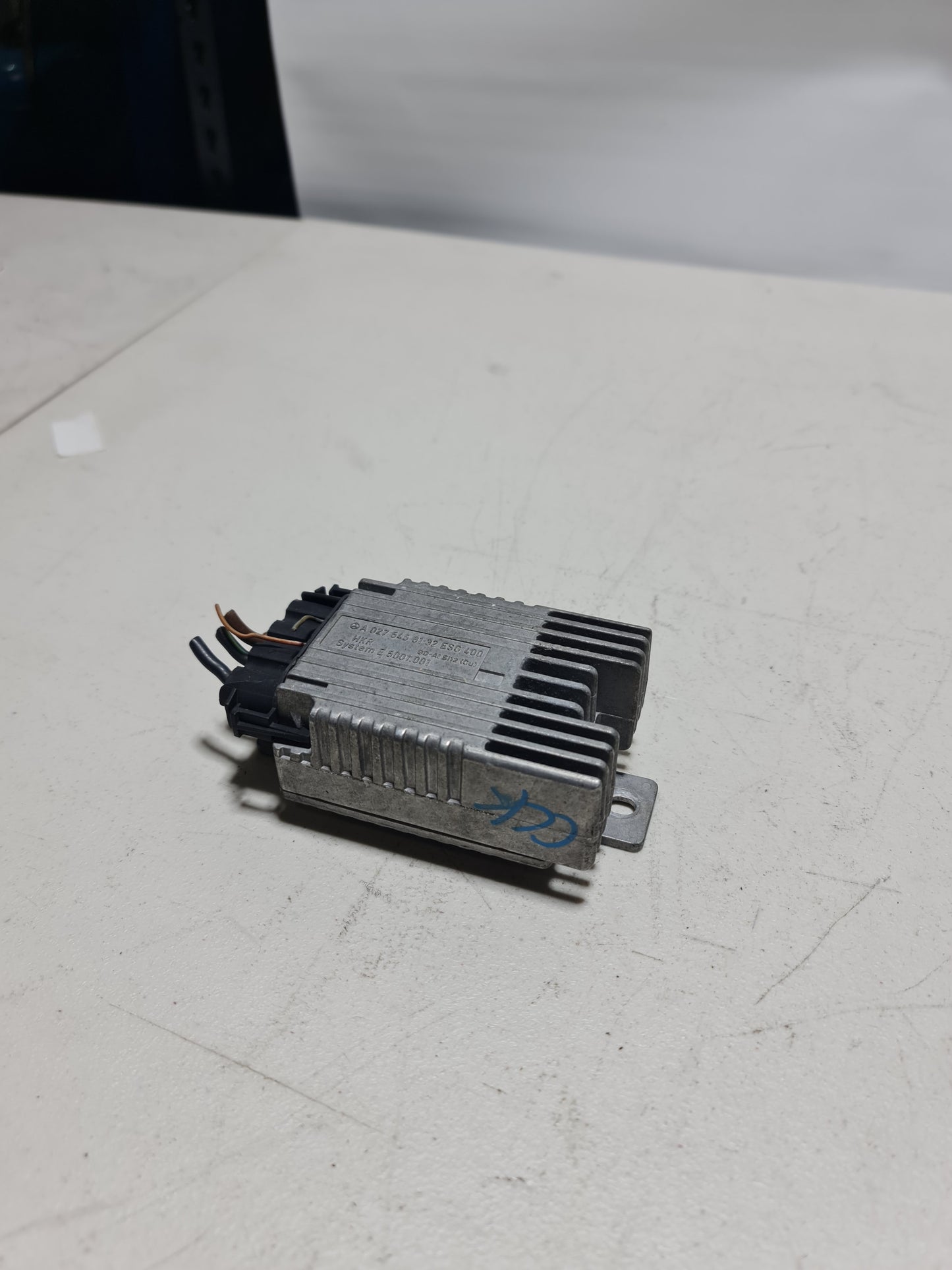 MERCEDES R170 SLK230 AUXILIARY COOLING FAN CONTROL UNIT 97-04 - MPerformance.parts